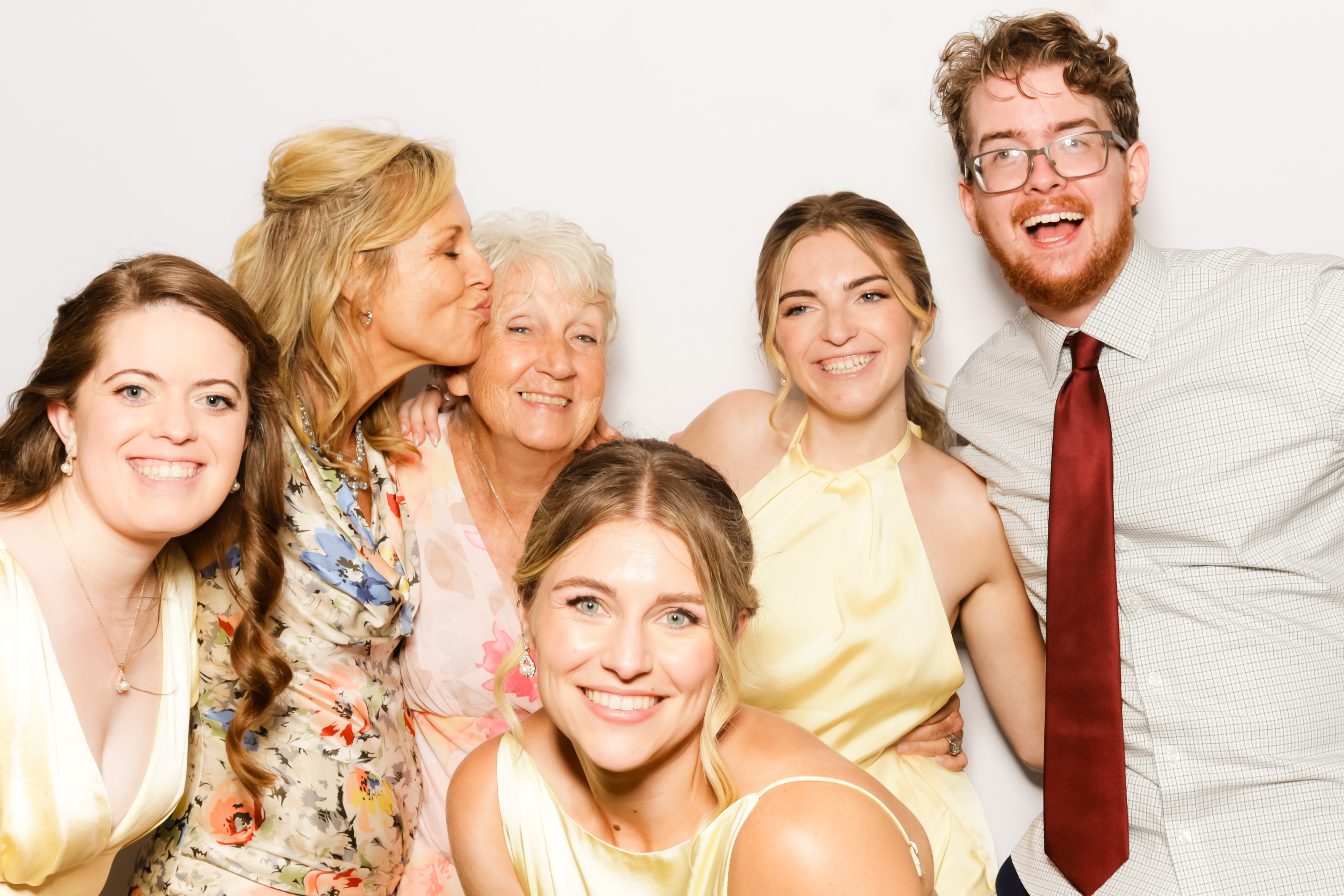 Molly +Jihoon's Wedding | View more photos from the event at v1.boothgallery.com/u/PhabPhotobooth/Molly-Jihoons-Wedding