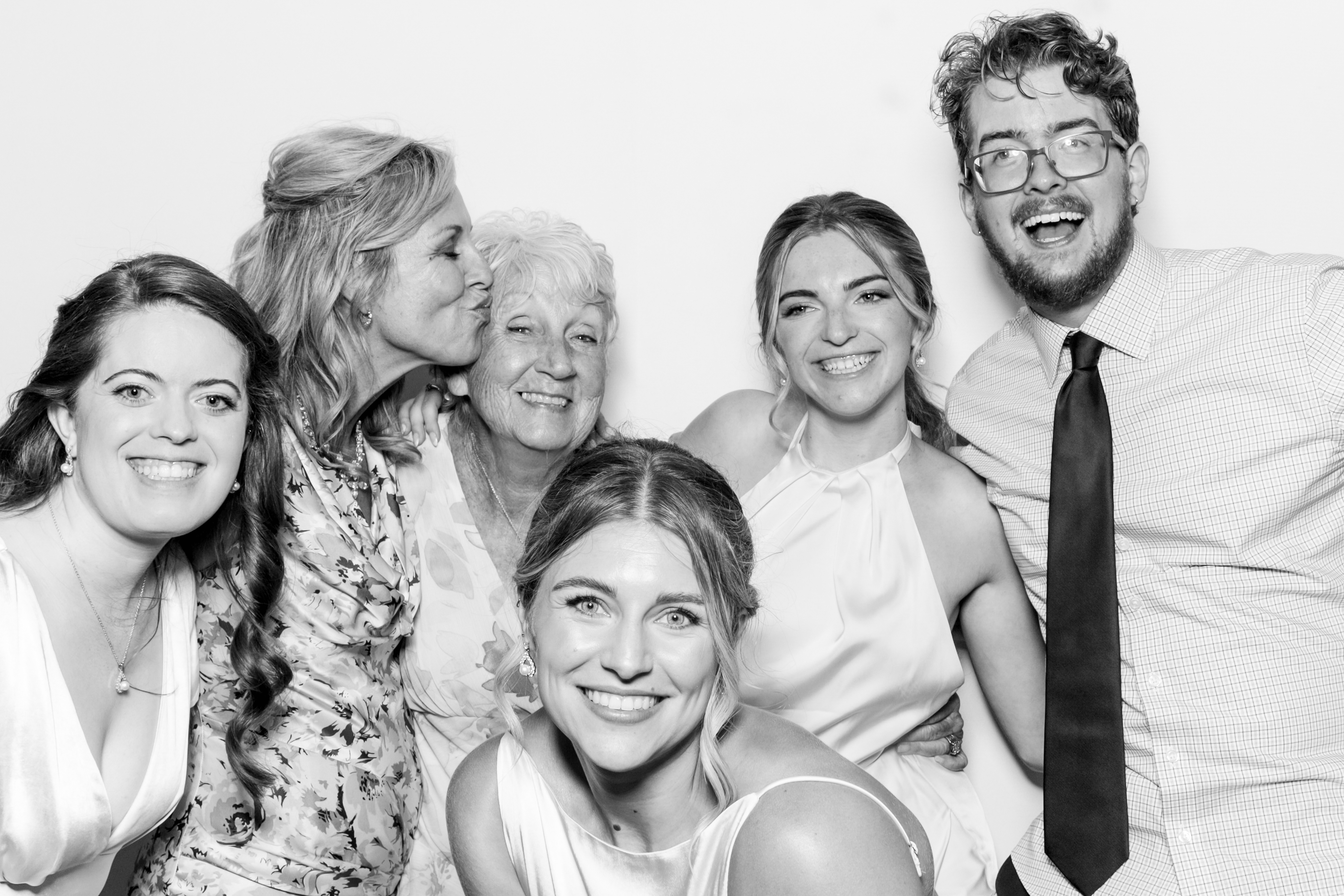 Molly +Jihoon's Wedding | View more photos from the event at v1.boothgallery.com/u/PhabPhotobooth/Molly-Jihoons-Wedding