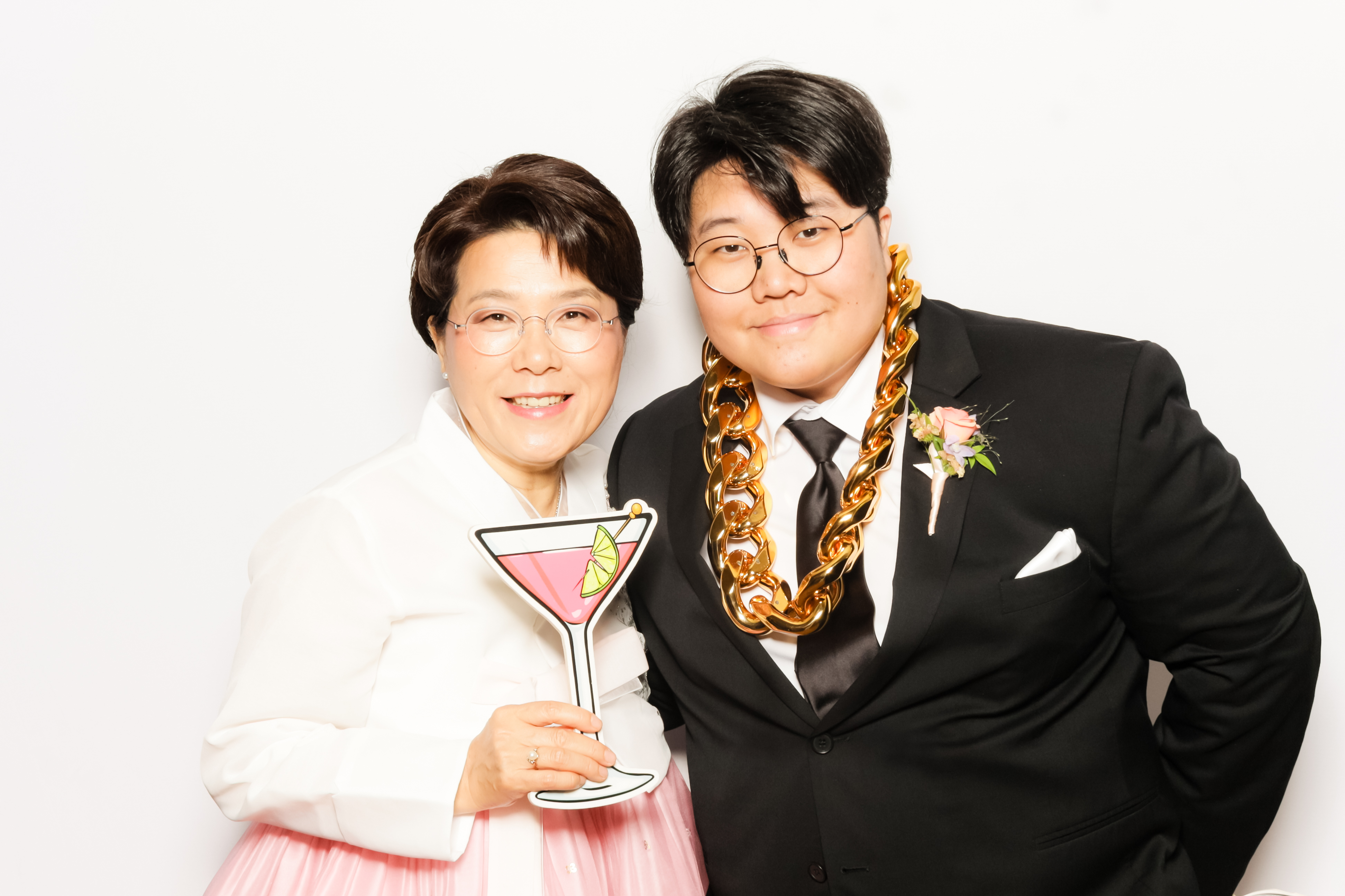 Molly +Jihoon's Wedding | View more photos from the event at v1.boothgallery.com/u/PhabPhotobooth/Molly-Jihoons-Wedding