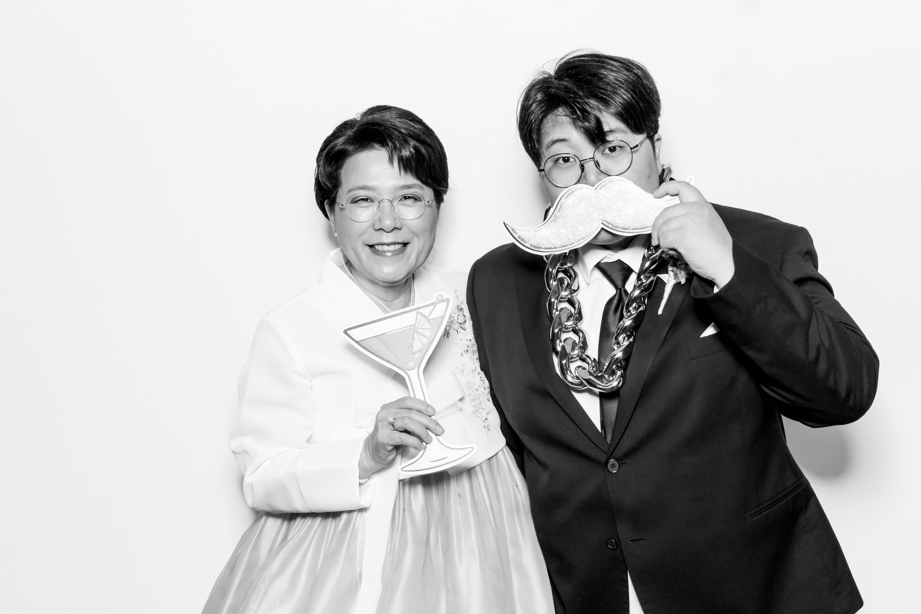 Molly +Jihoon's Wedding | View more photos from the event at v1.boothgallery.com/u/PhabPhotobooth/Molly-Jihoons-Wedding