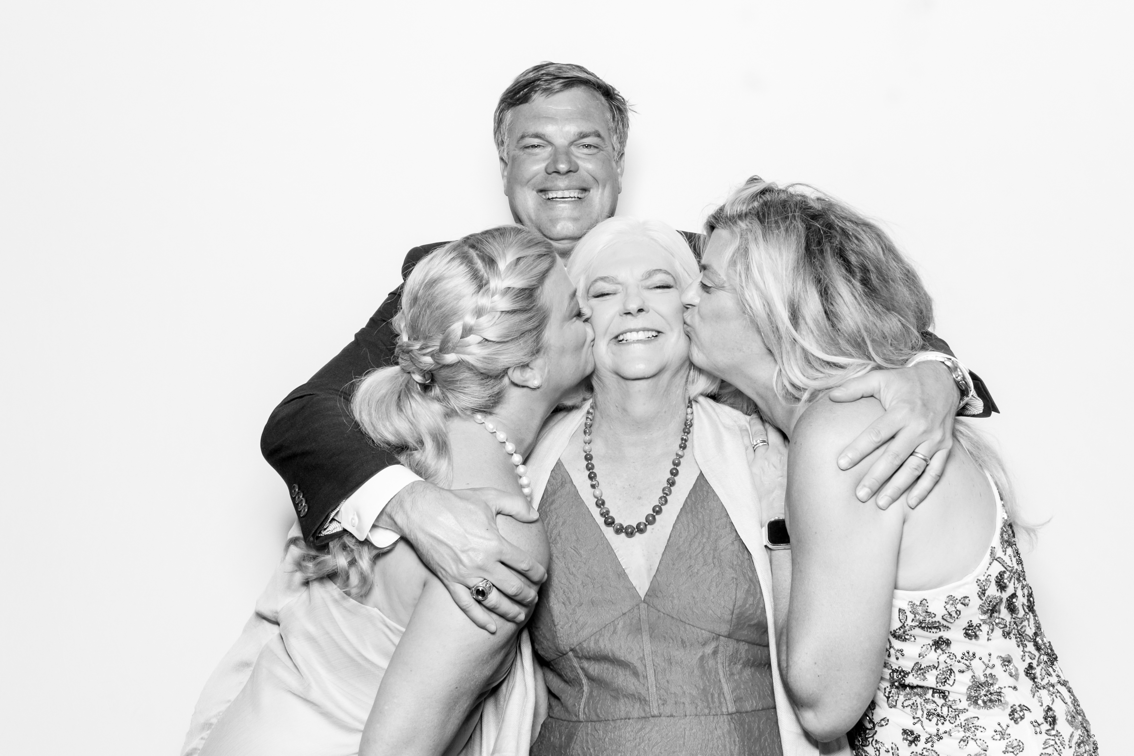 Molly +Jihoon's Wedding | View more photos from the event at v1.boothgallery.com/u/PhabPhotobooth/Molly-Jihoons-Wedding