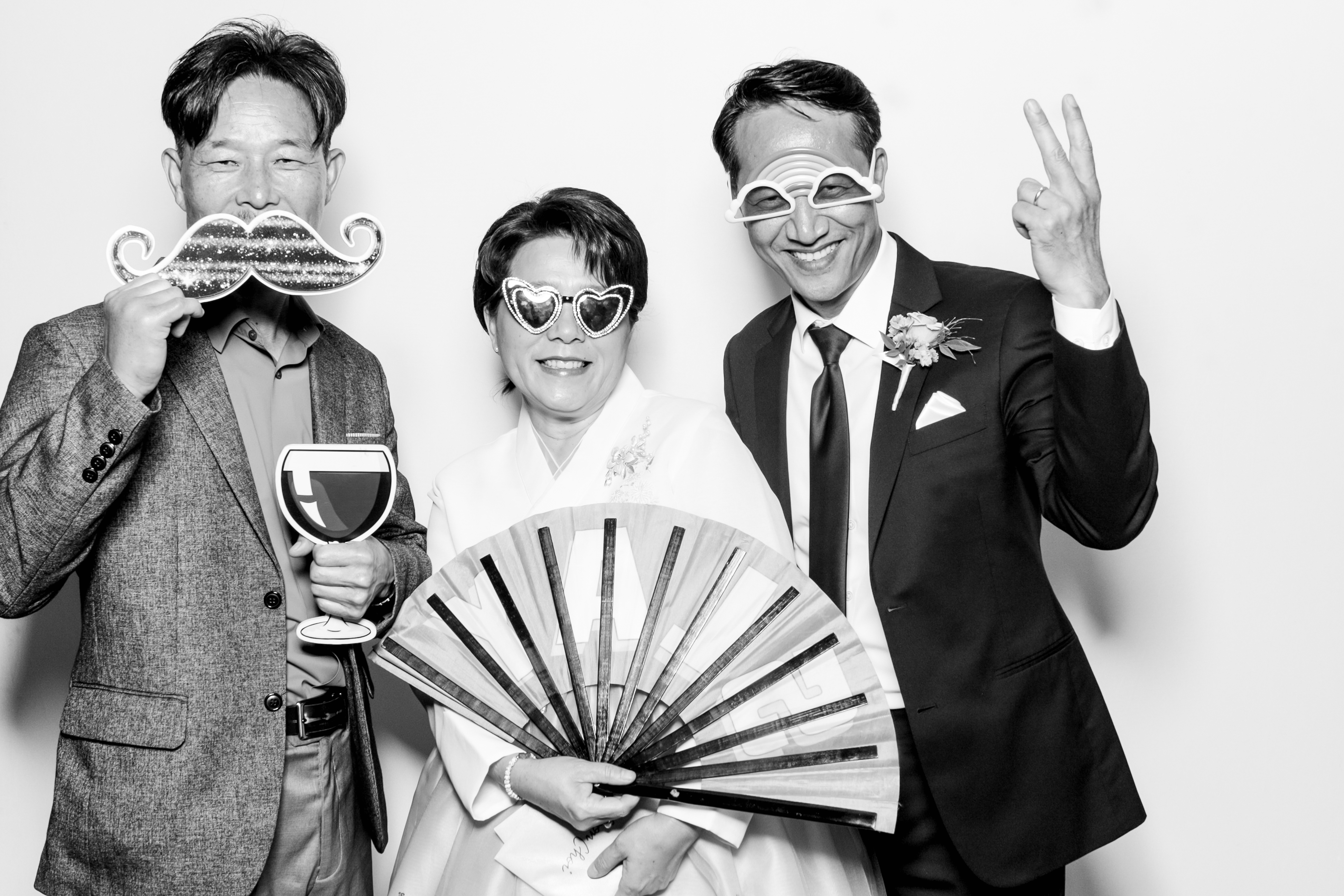 Molly +Jihoon's Wedding | View more photos from the event at v1.boothgallery.com/u/PhabPhotobooth/Molly-Jihoons-Wedding