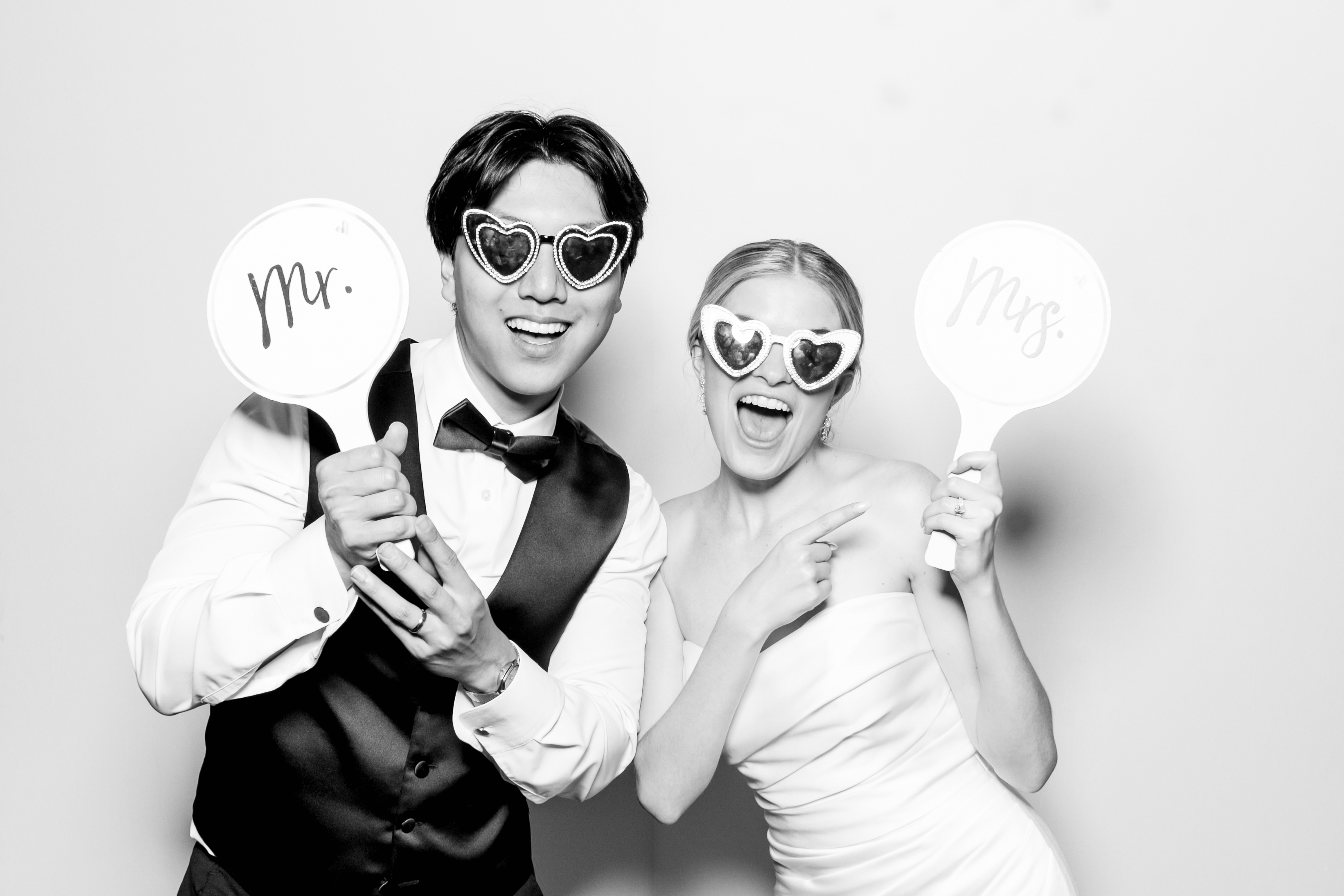 Molly +Jihoon's Wedding | View more photos from the event at v1.boothgallery.com/u/PhabPhotobooth/Molly-Jihoons-Wedding