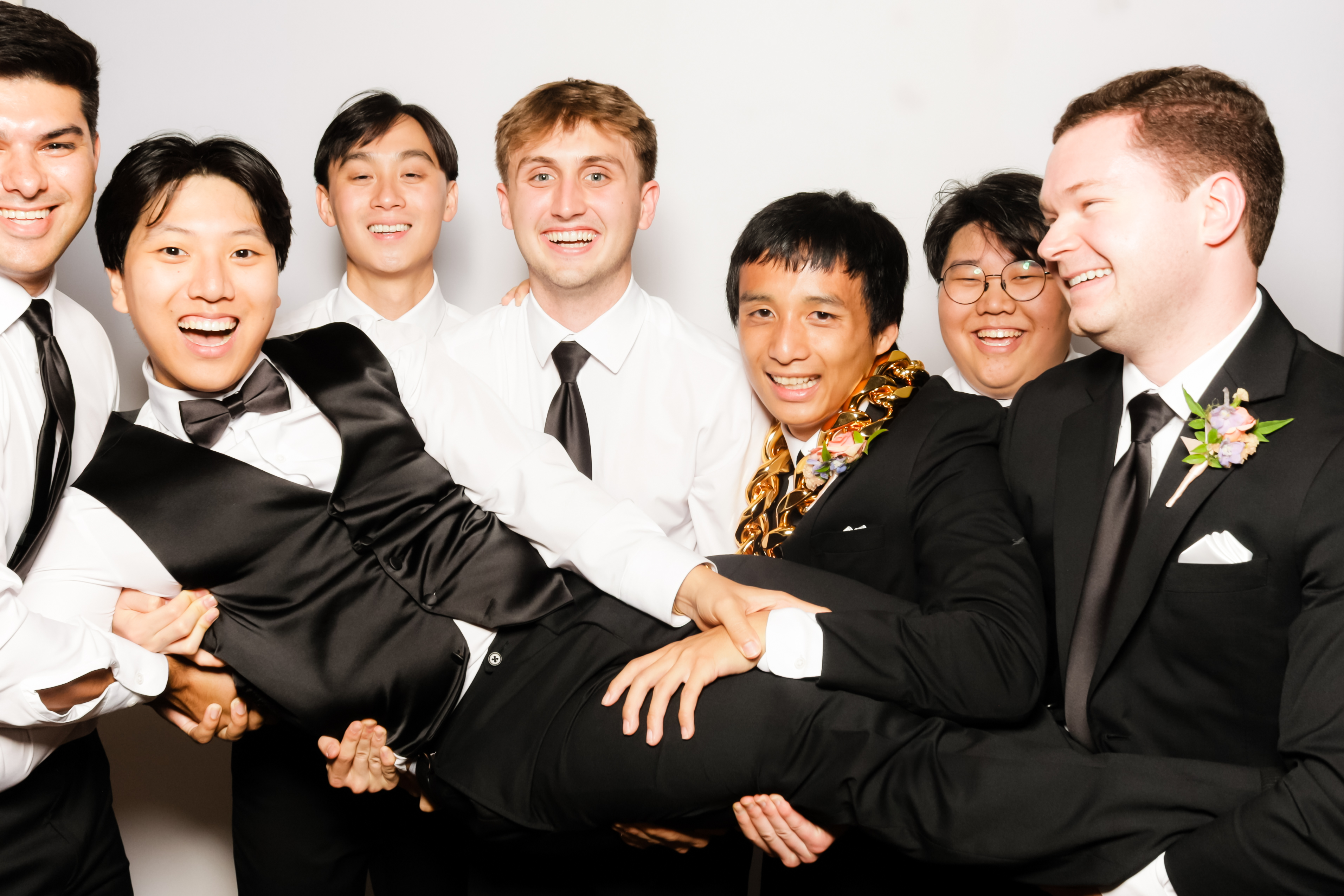 Molly +Jihoon's Wedding | View more photos from the event at v1.boothgallery.com/u/PhabPhotobooth/Molly-Jihoons-Wedding