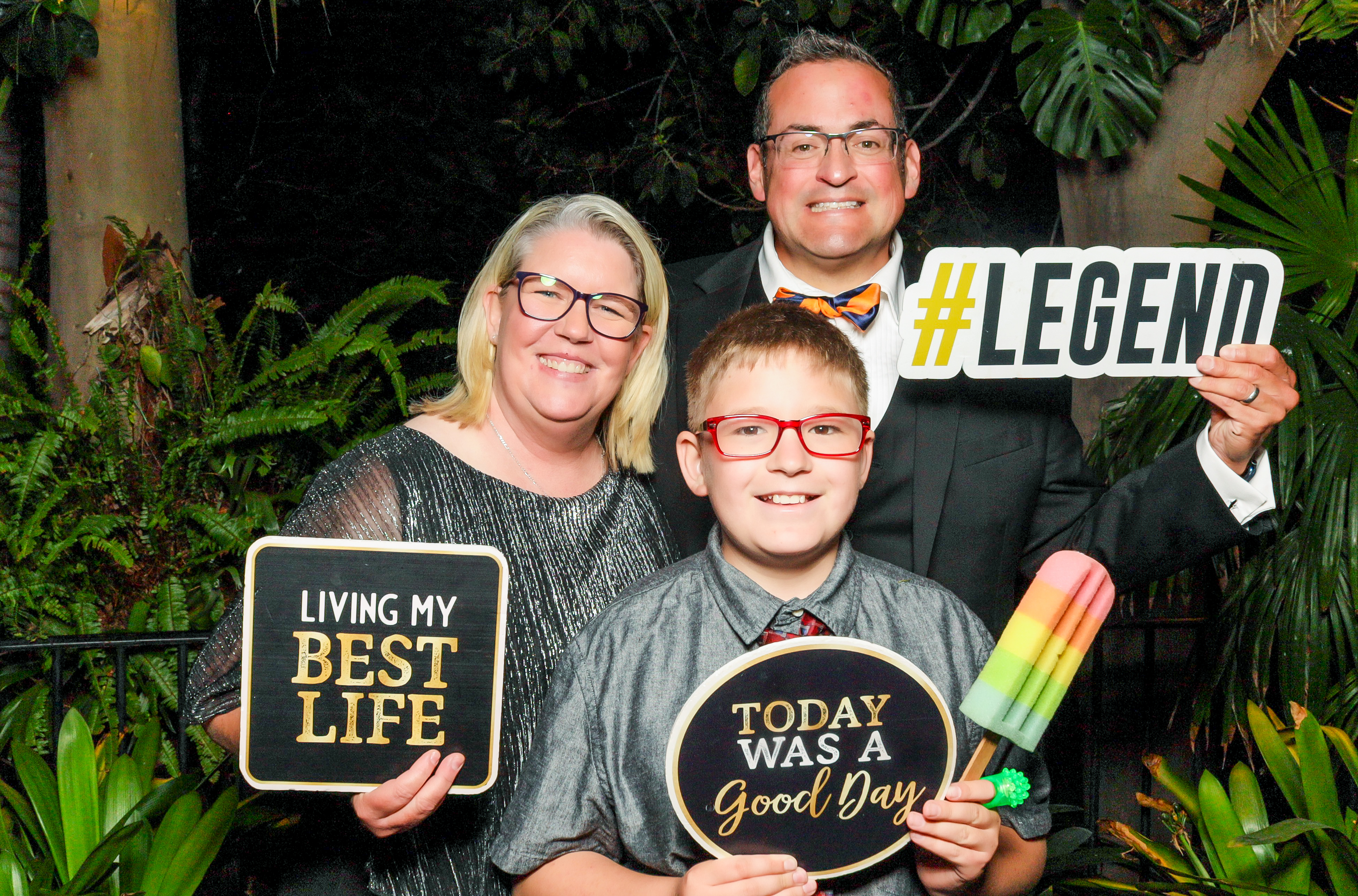 TMR's 40th Anniversary Gala | View more photos from the event at v1.boothgallery.com/u/PhabPhotobooth/TMRs-40th-Anniversary-Gala