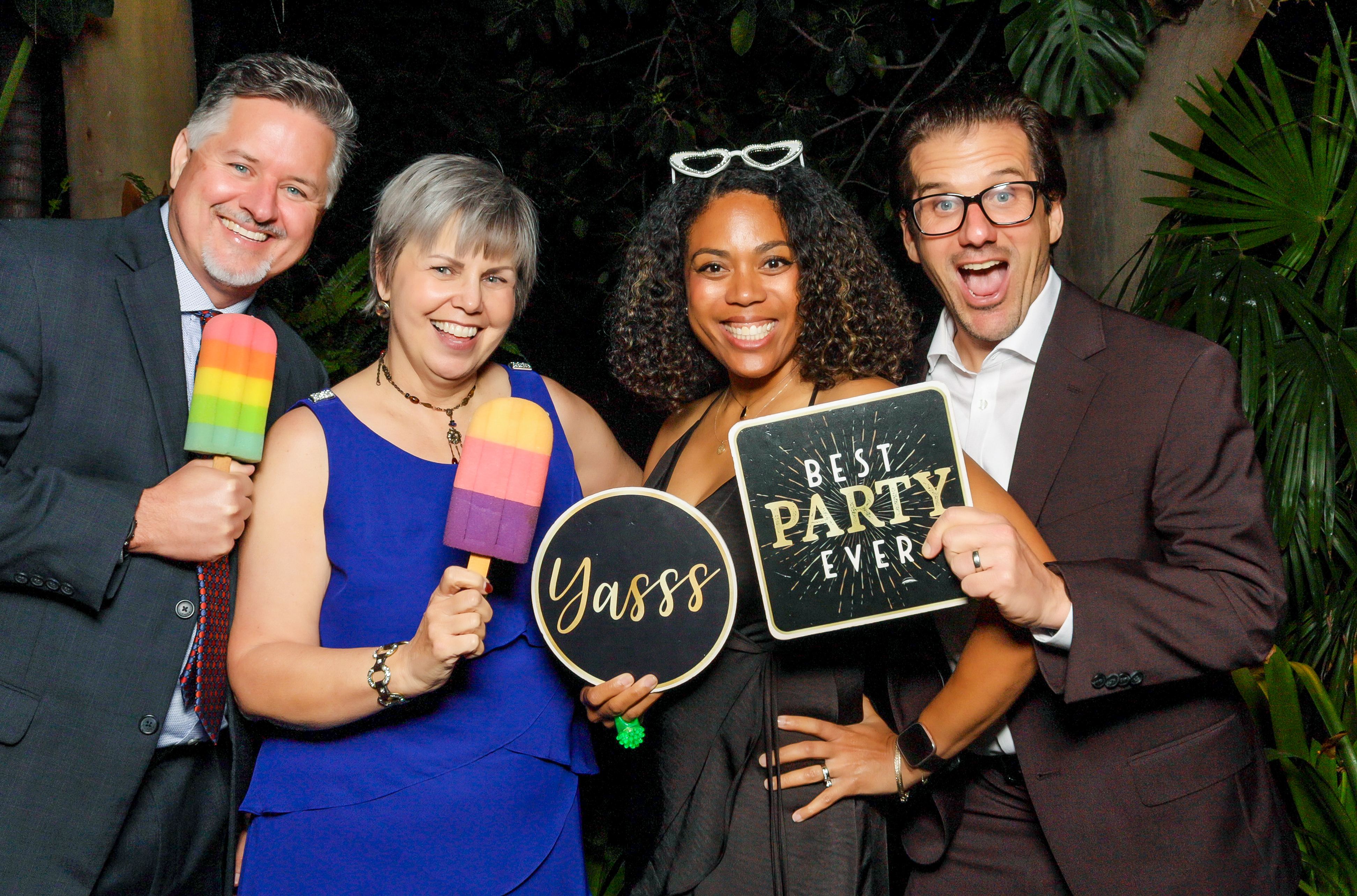 TMR's 40th Anniversary Gala | View more photos from the event at v1.boothgallery.com/u/PhabPhotobooth/TMRs-40th-Anniversary-Gala