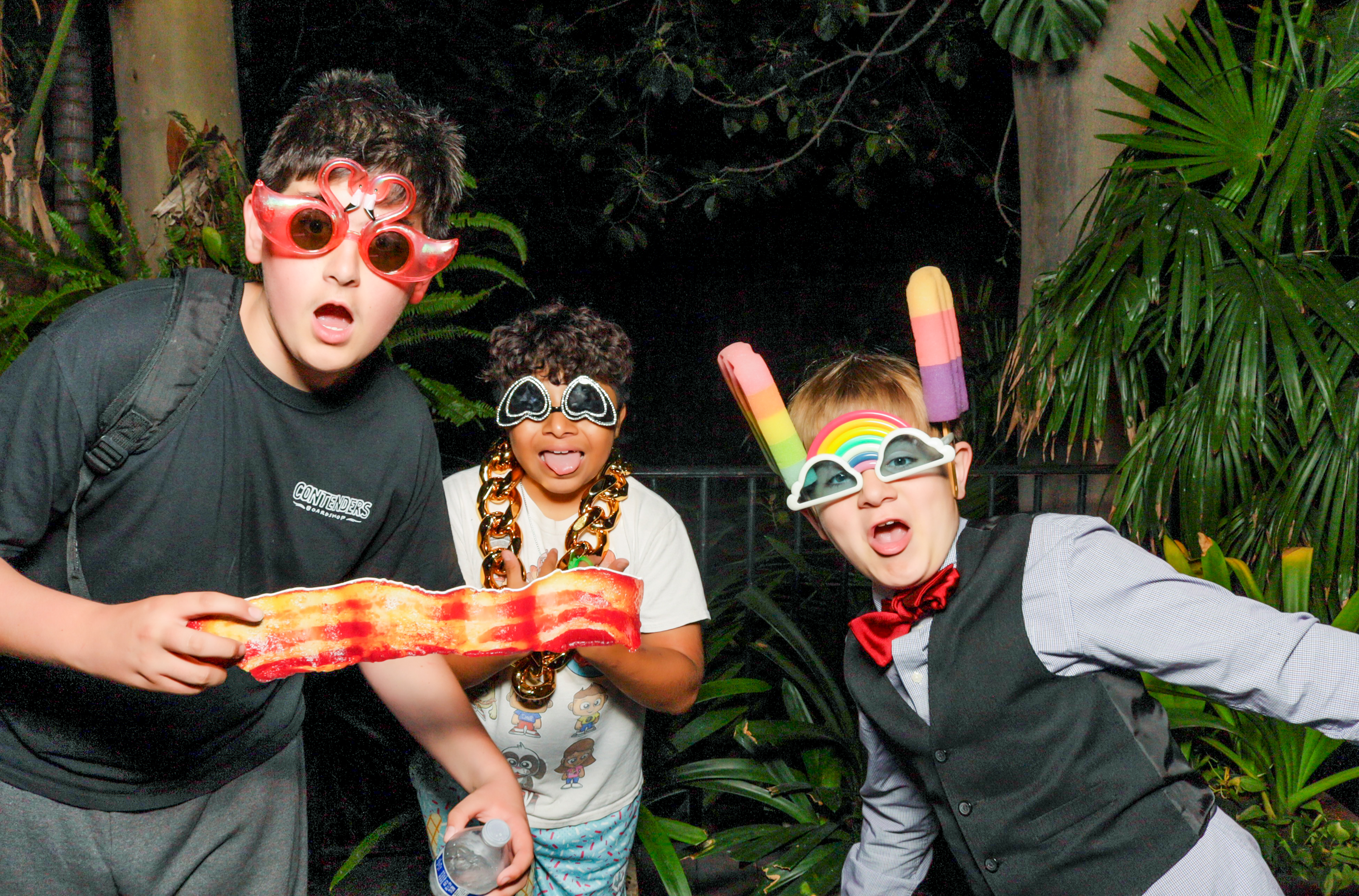 TMR's 40th Anniversary Gala | View more photos from the event at v1.boothgallery.com/u/PhabPhotobooth/TMRs-40th-Anniversary-Gala