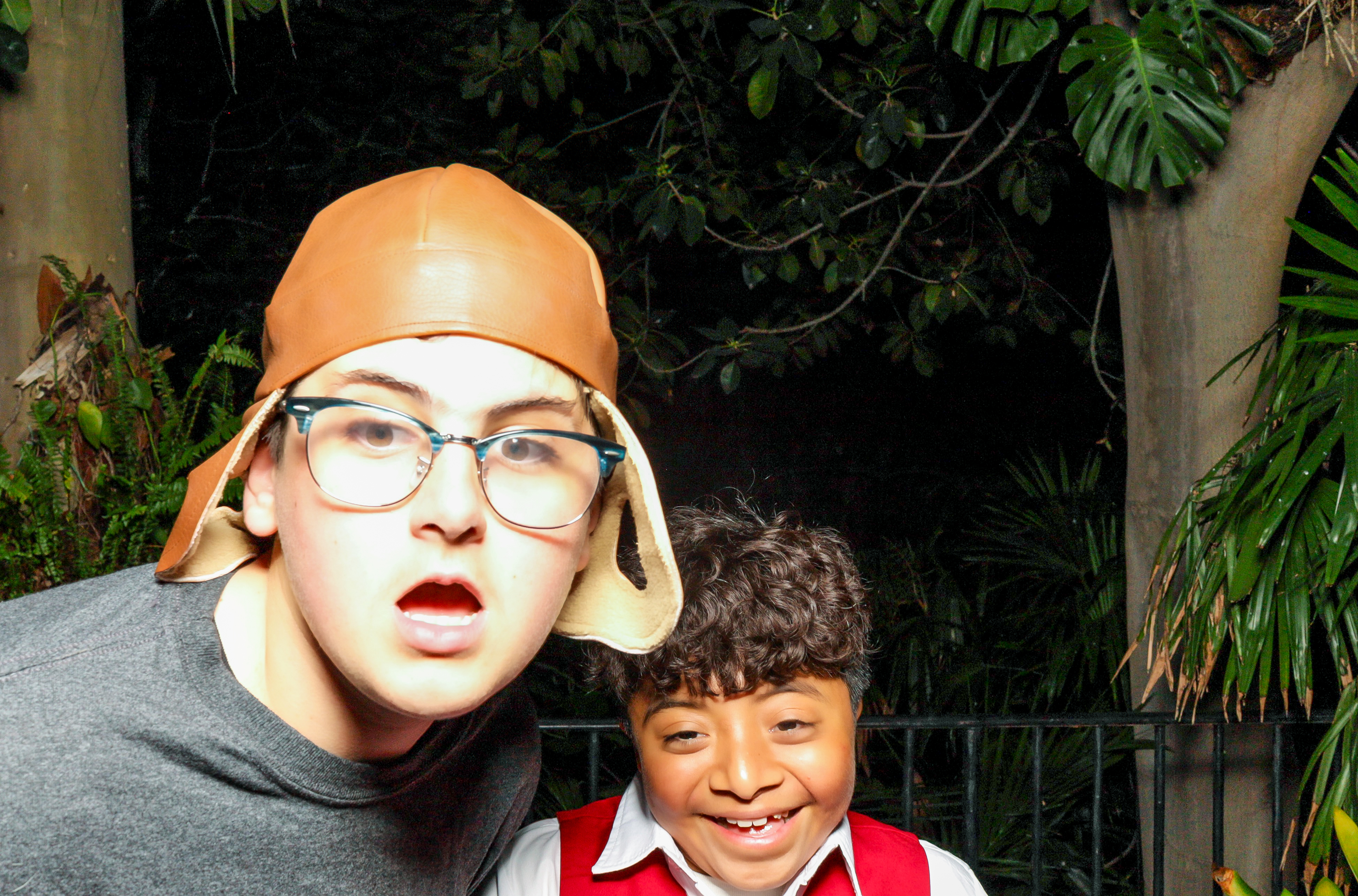 TMR's 40th Anniversary Gala | View more photos from the event at v1.boothgallery.com/u/PhabPhotobooth/TMRs-40th-Anniversary-Gala