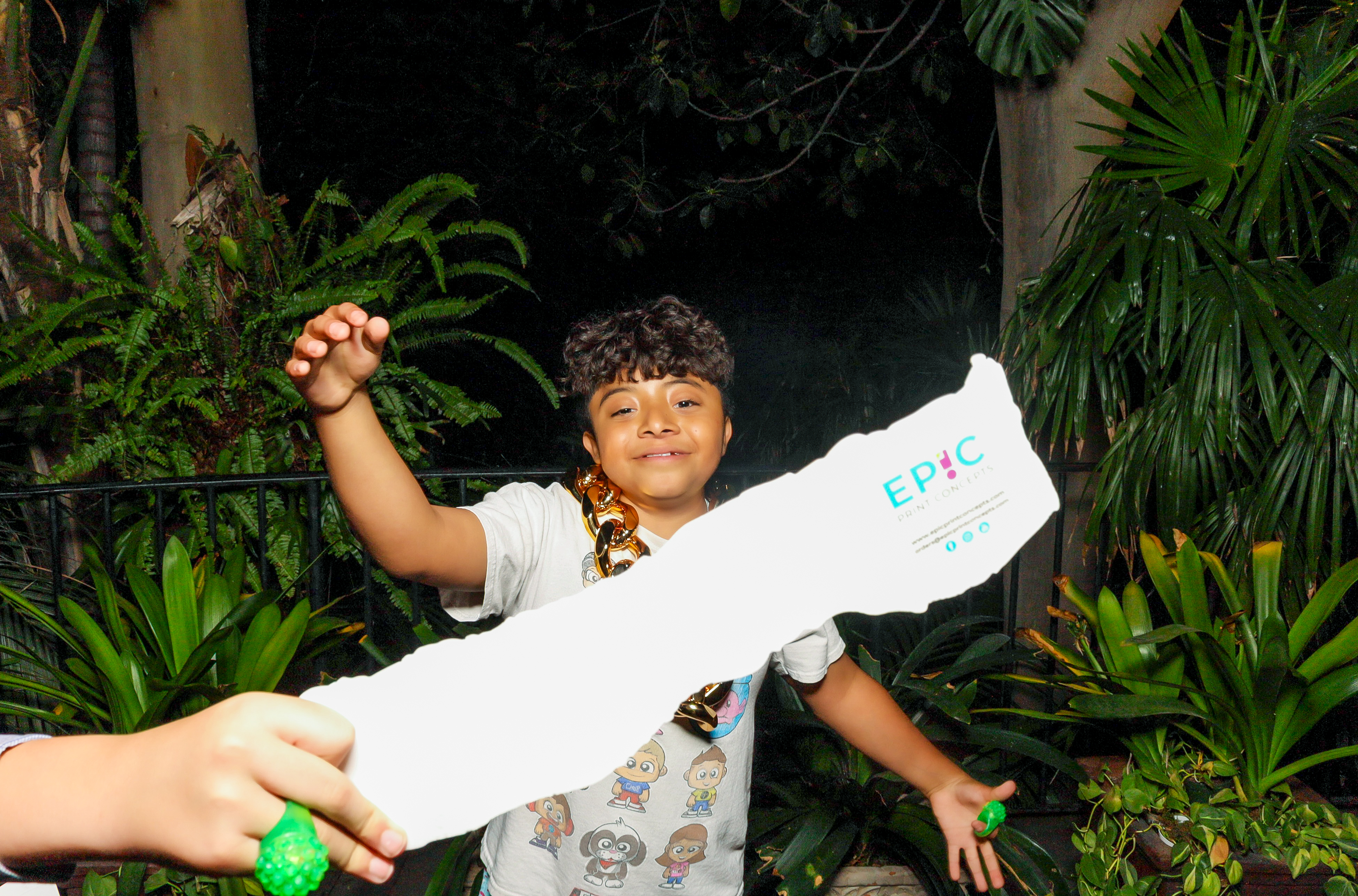 TMR's 40th Anniversary Gala | View more photos from the event at v1.boothgallery.com/u/PhabPhotobooth/TMRs-40th-Anniversary-Gala