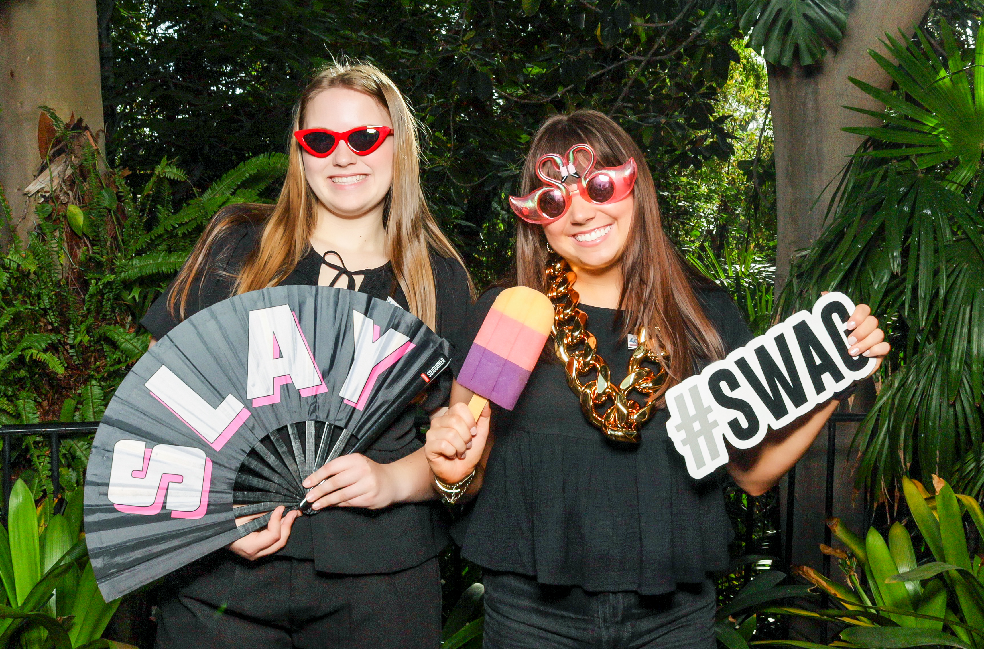 TMR's 40th Anniversary Gala | View more photos from the event at v1.boothgallery.com/u/PhabPhotobooth/TMRs-40th-Anniversary-Gala