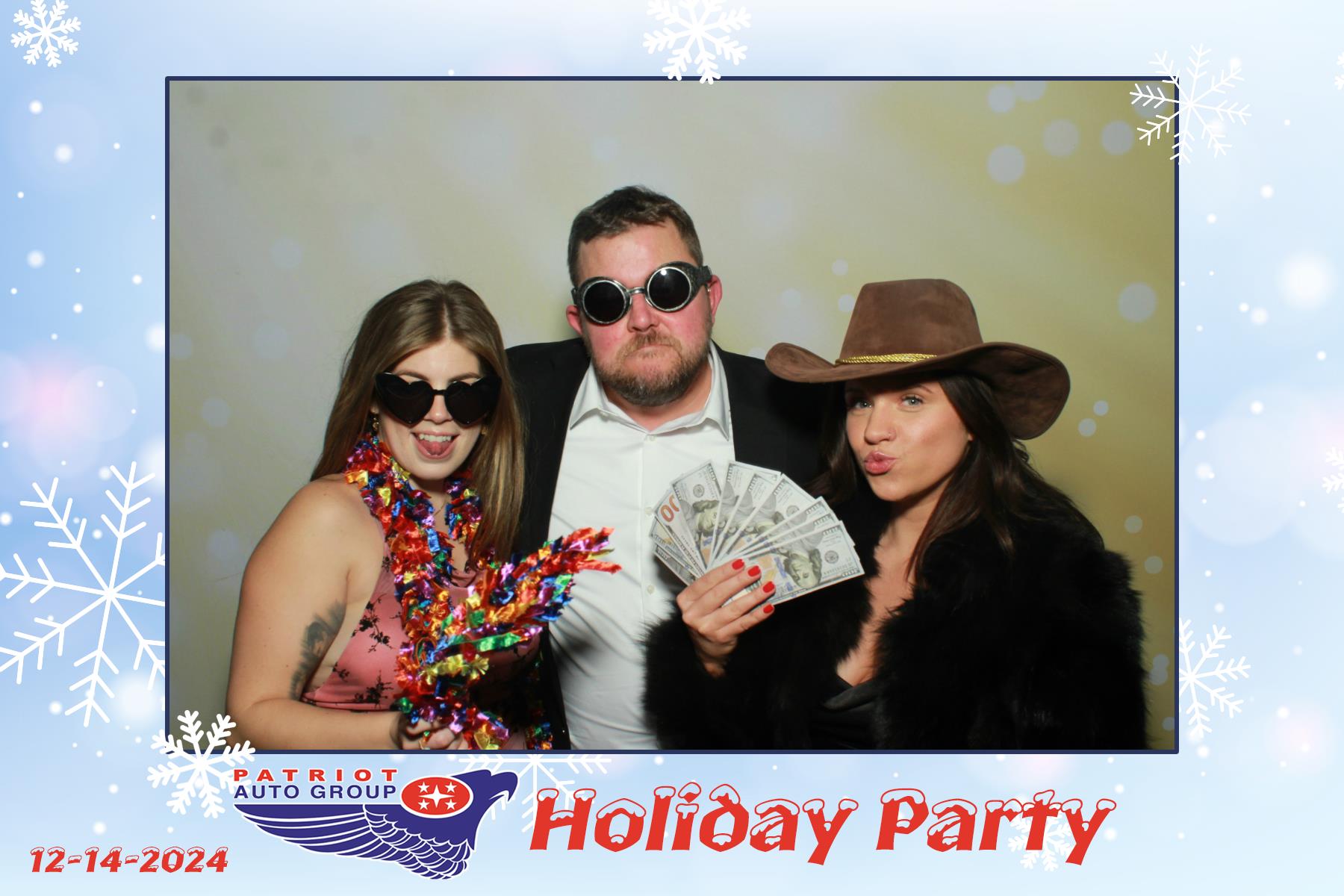 Patriot Auto Holiday Party 2024 | View more photos from the event at v1.boothgallery.com/u/PhoBoCo/Patriot-Auto-Holiday-Party-2024