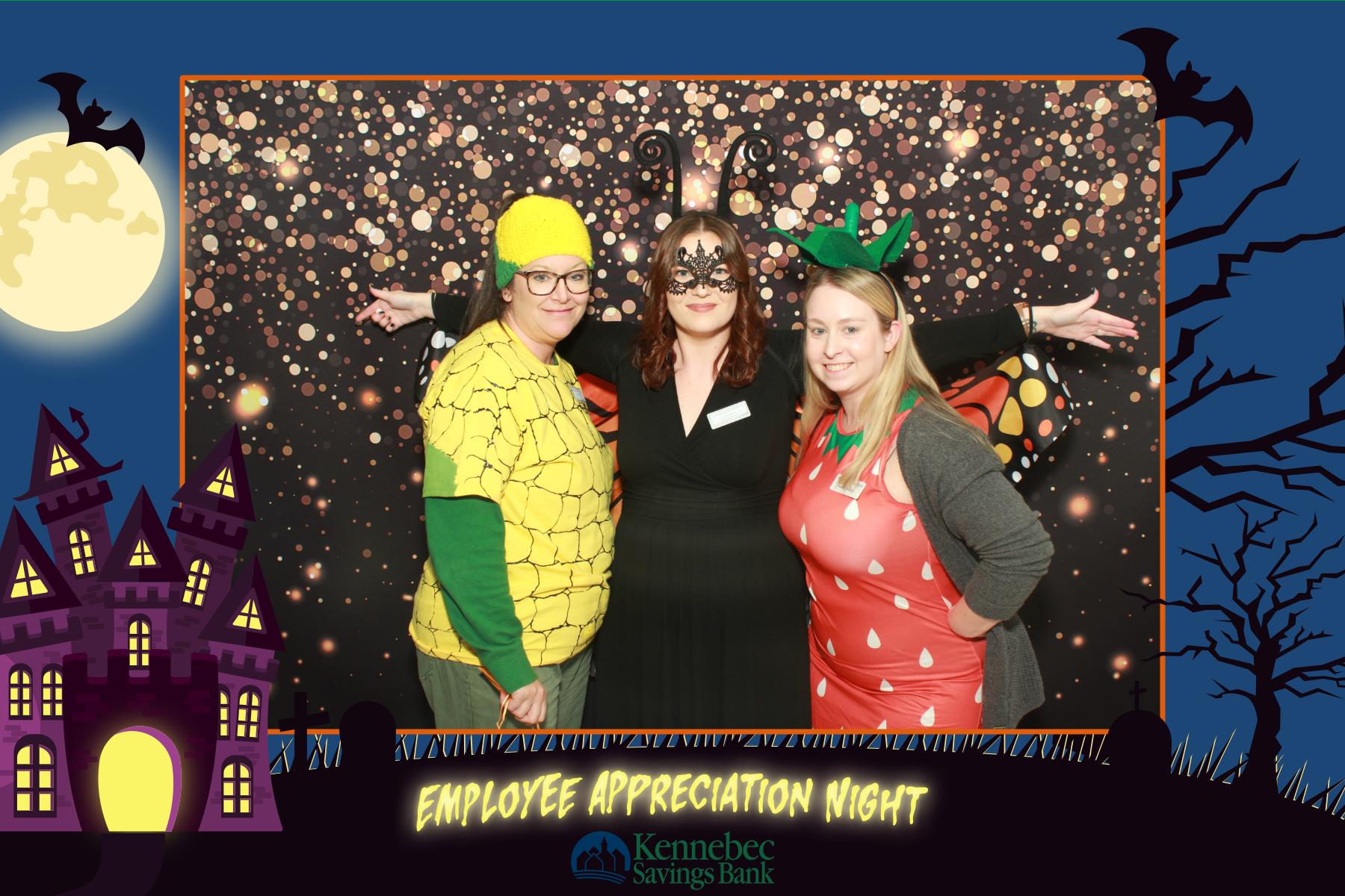 Kennebec Savings Employee Appreciation | View more photos from the event at v1.boothgallery.com/u/PhoBoCo/Kennebec-Savings-Employee-Appreciation