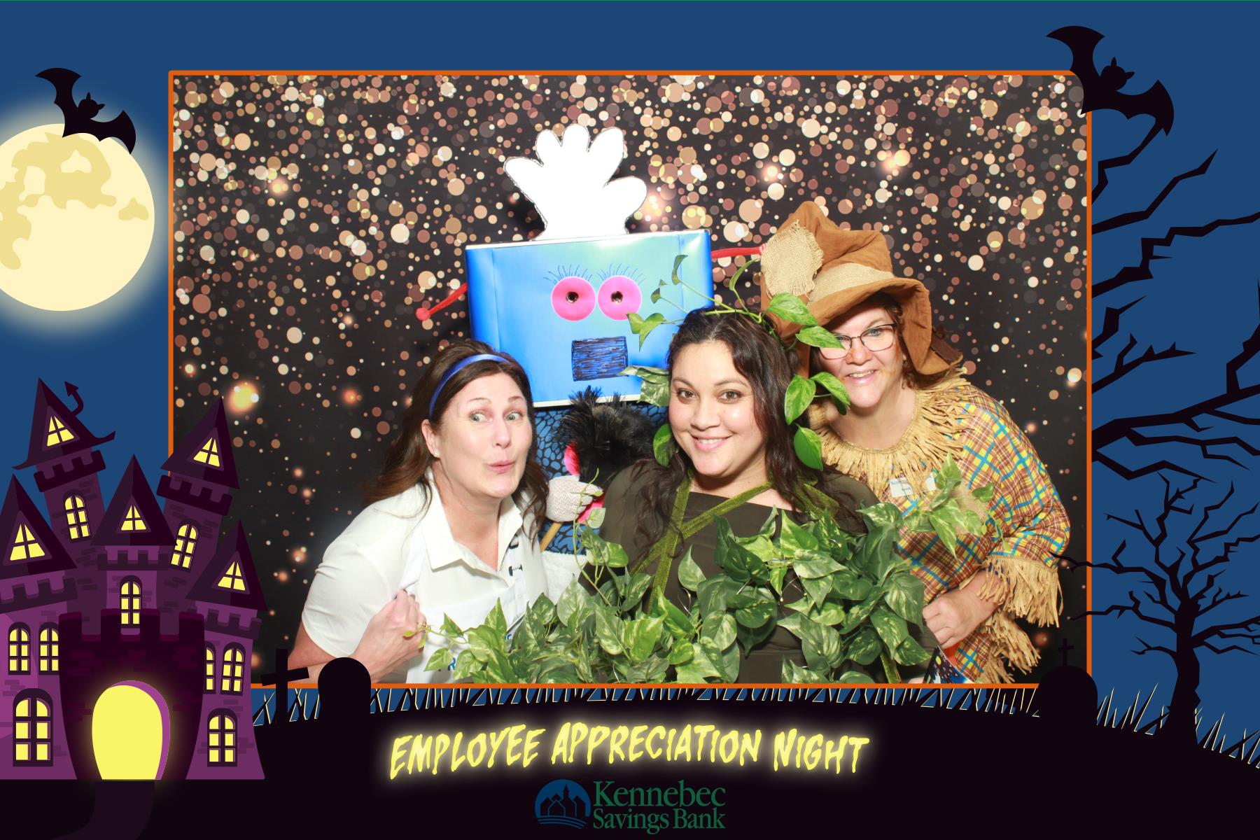 Kennebec Savings Employee Appreciation | View more photos from the event at v1.boothgallery.com/u/PhoBoCo/Kennebec-Savings-Employee-Appreciation