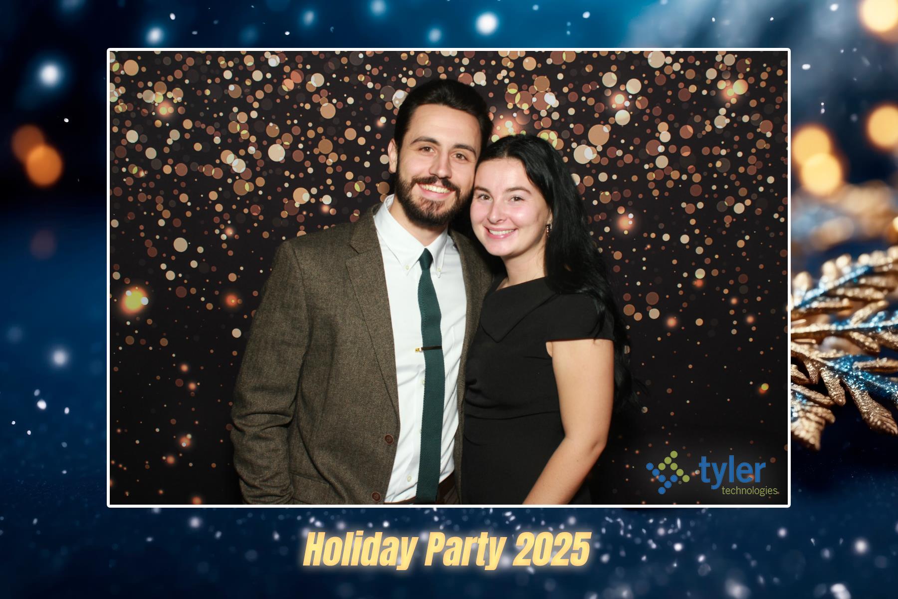 Tyler Tech Holiday Party 2025 | View more photos from the event at v1.boothgallery.com/u/PhoBoCo/Tyler-Tech-Holiday-Party-2025