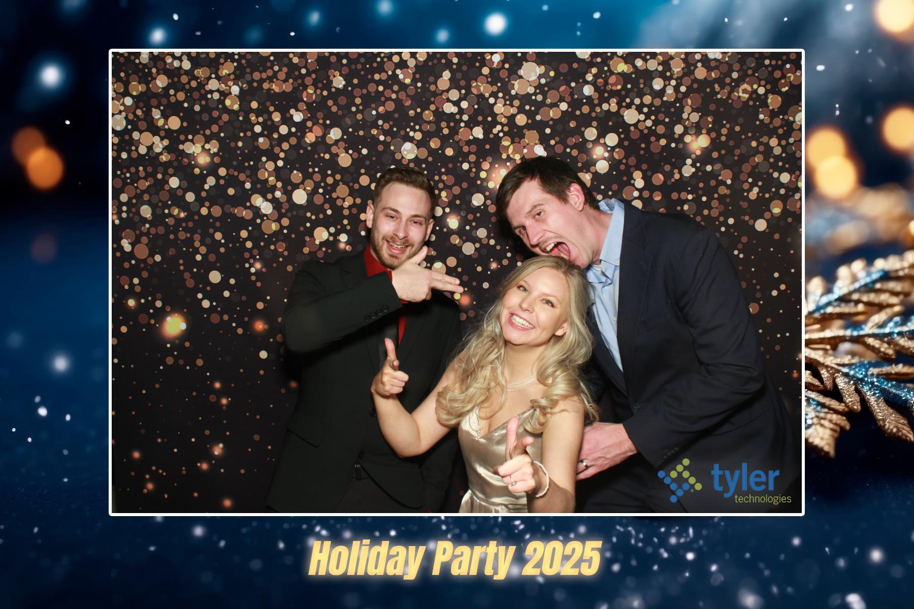 Tyler Tech Holiday Party 2025 | View more photos from the event at v1.boothgallery.com/u/PhoBoCo/Tyler-Tech-Holiday-Party-2025