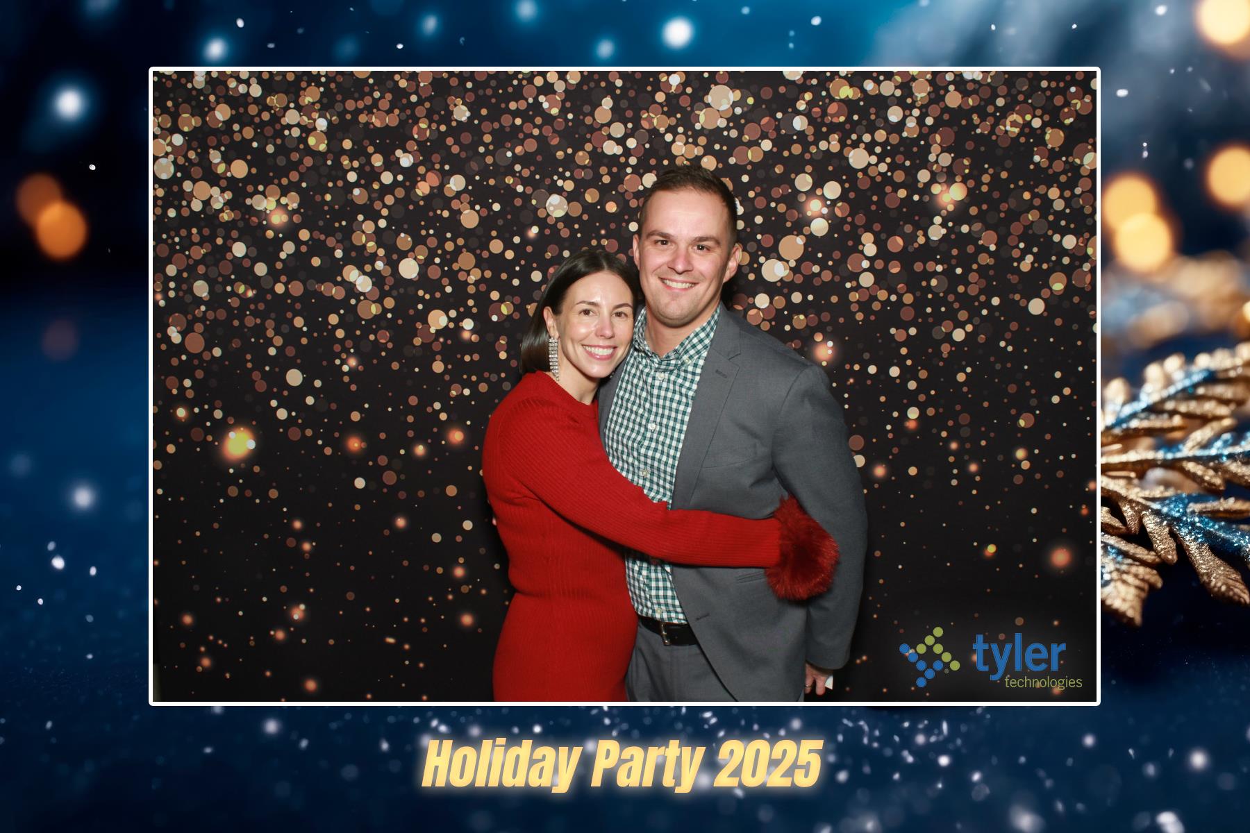 Tyler Tech Holiday Party 2025 | View more photos from the event at v1.boothgallery.com/u/PhoBoCo/Tyler-Tech-Holiday-Party-2025
