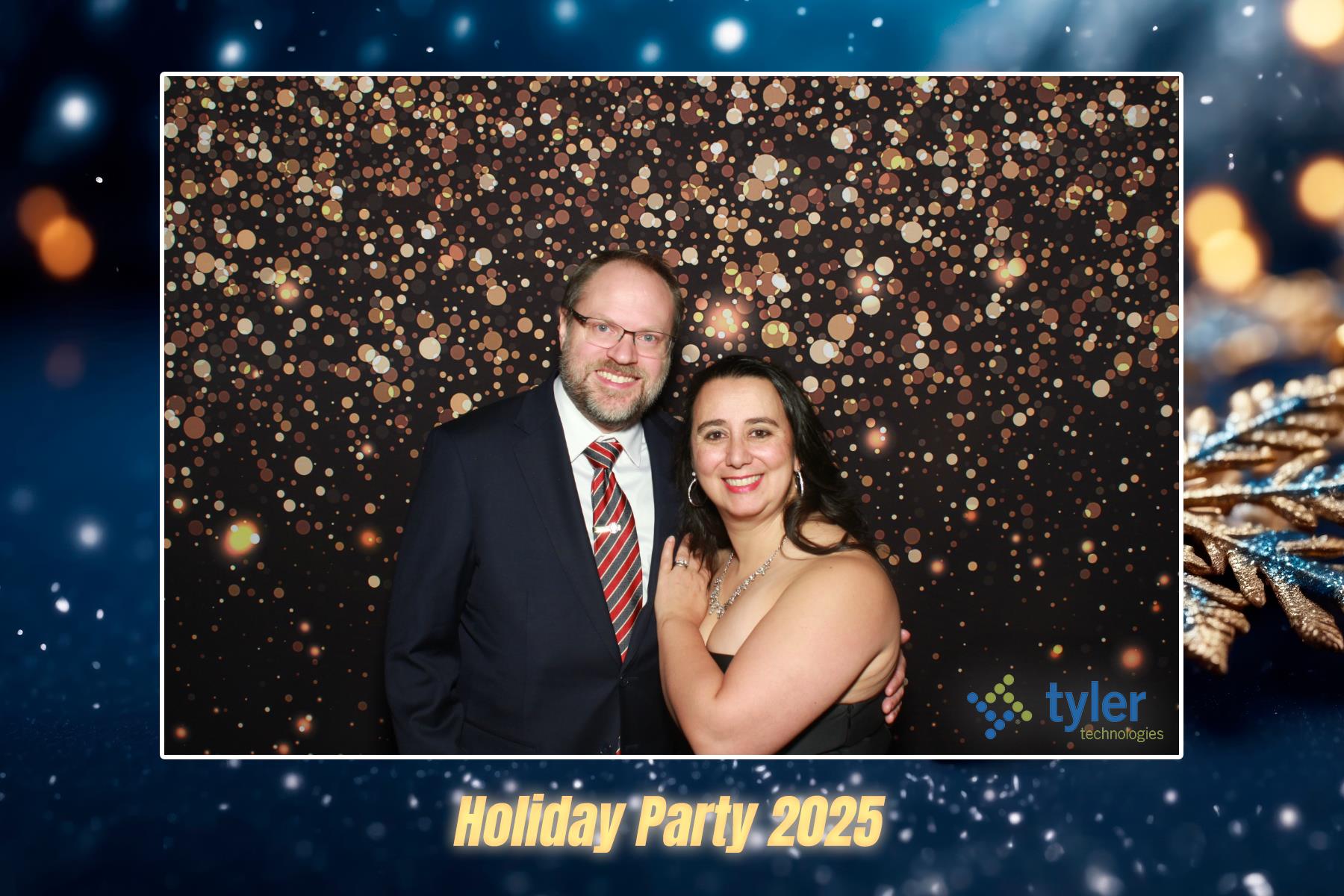 Tyler Tech Holiday Party 2025 | View more photos from the event at v1.boothgallery.com/u/PhoBoCo/Tyler-Tech-Holiday-Party-2025
