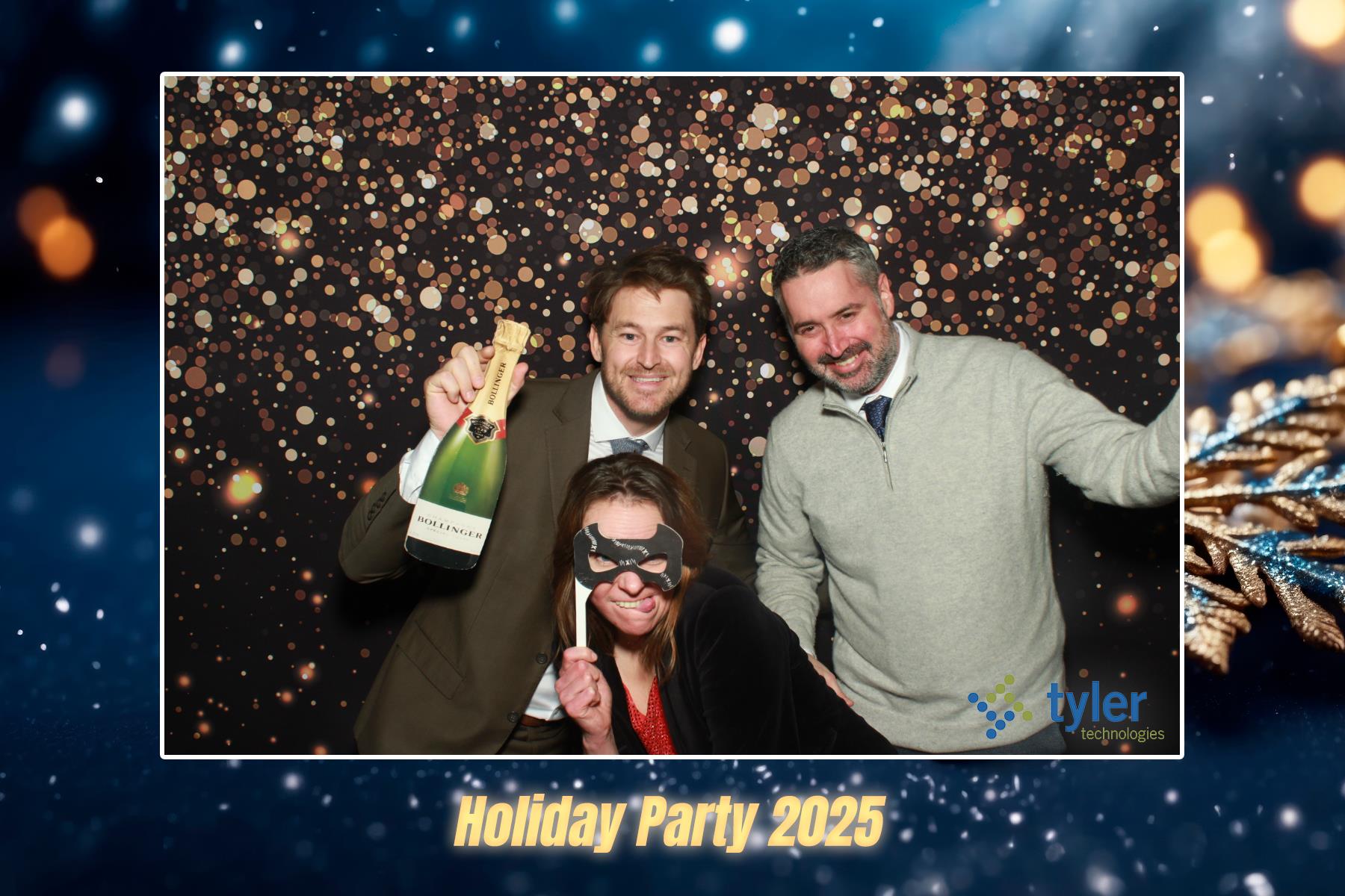 Tyler Tech Holiday Party 2025 | View more photos from the event at v1.boothgallery.com/u/PhoBoCo/Tyler-Tech-Holiday-Party-2025