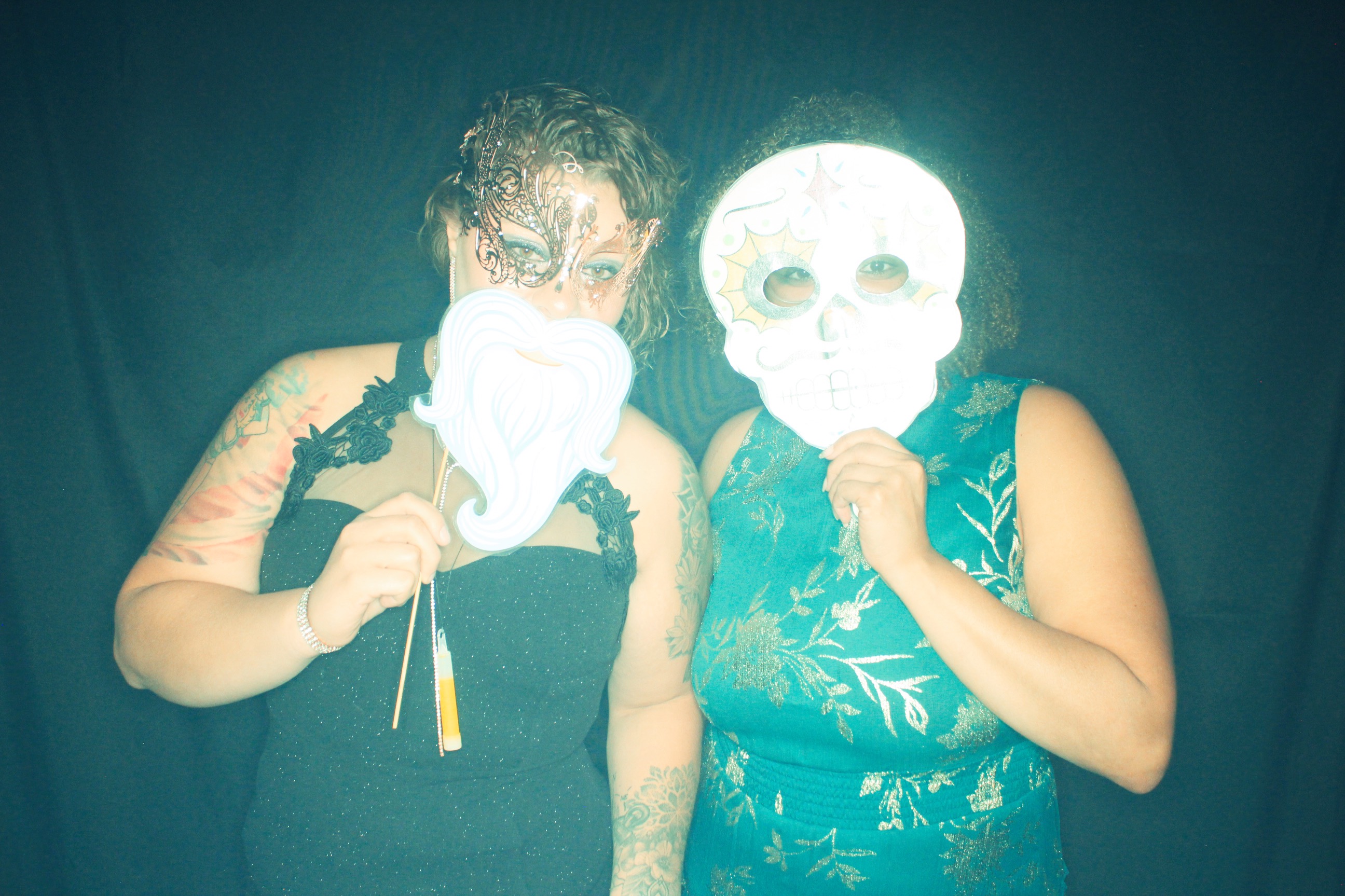 Ashley and Andrew | View more photos from the event at gallery.photoboothbillings.com/u/PhotoBoothBillings/Ashley-and-Andrew