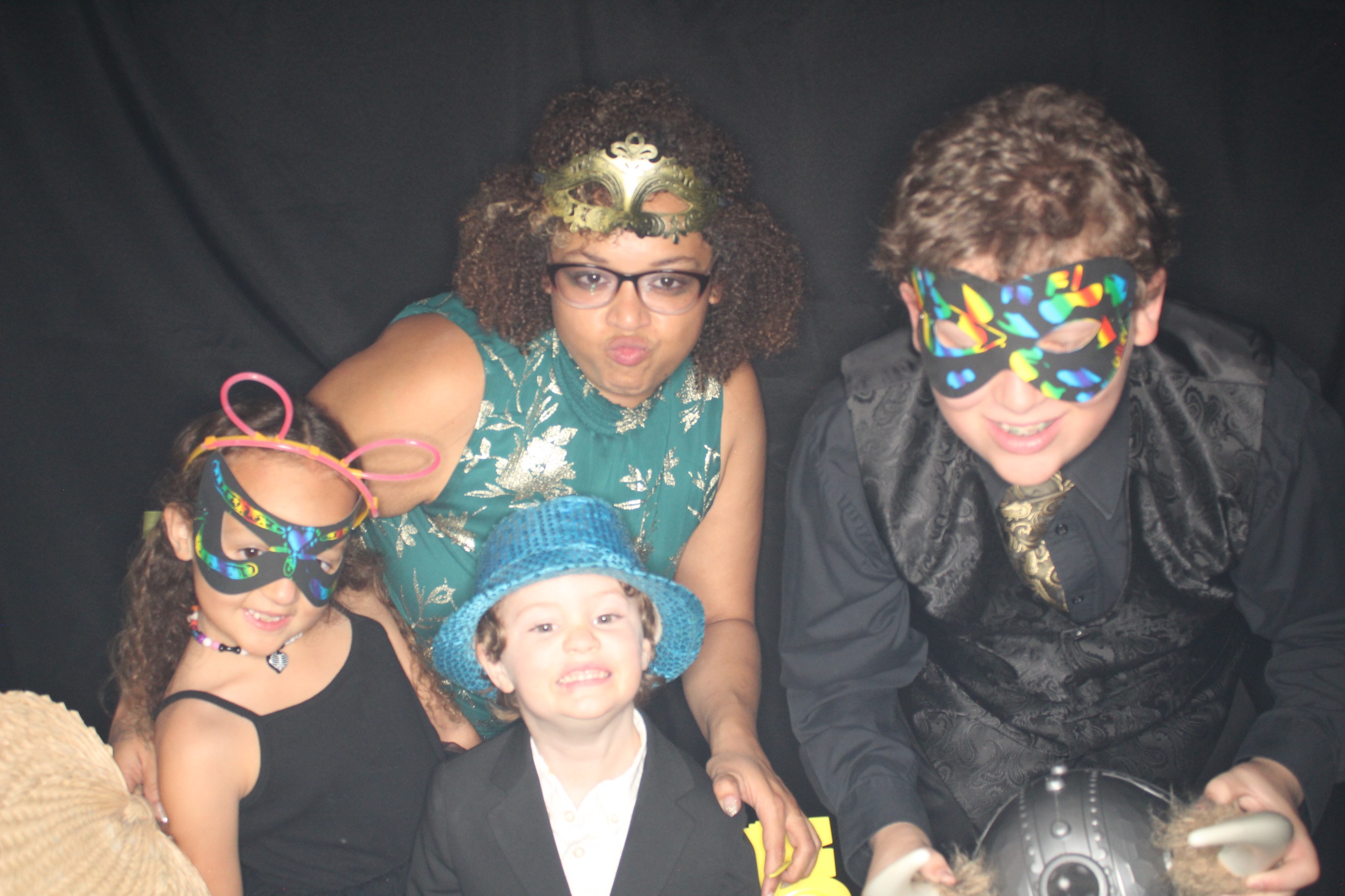 Ashley and Andrew | View more photos from the event at gallery.photoboothbillings.com/u/PhotoBoothBillings/Ashley-and-Andrew