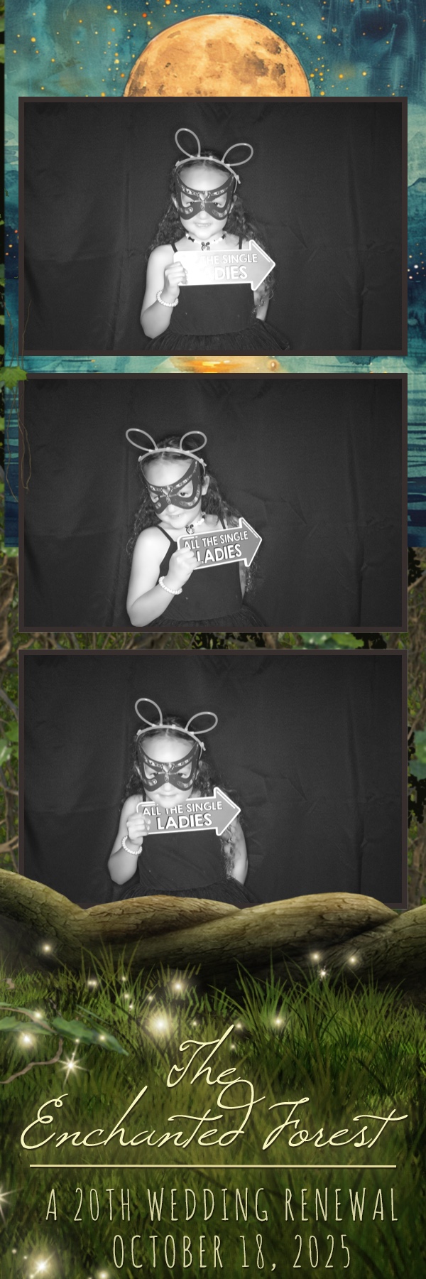 Ashley and Andrew | View more photos from the event at gallery.photoboothbillings.com/u/PhotoBoothBillings/Ashley-and-Andrew