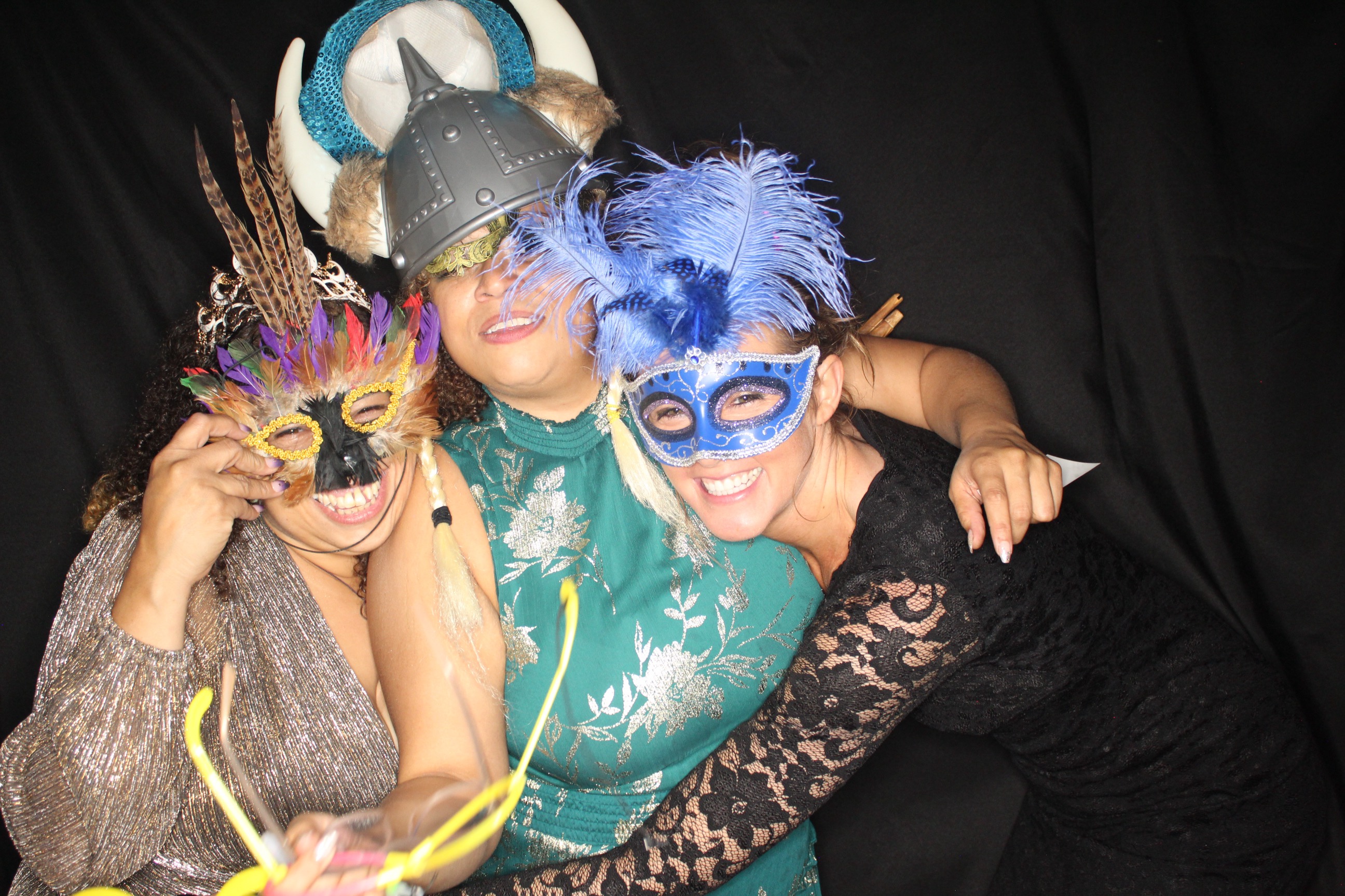 Ashley and Andrew | View more photos from the event at gallery.photoboothbillings.com/u/PhotoBoothBillings/Ashley-and-Andrew