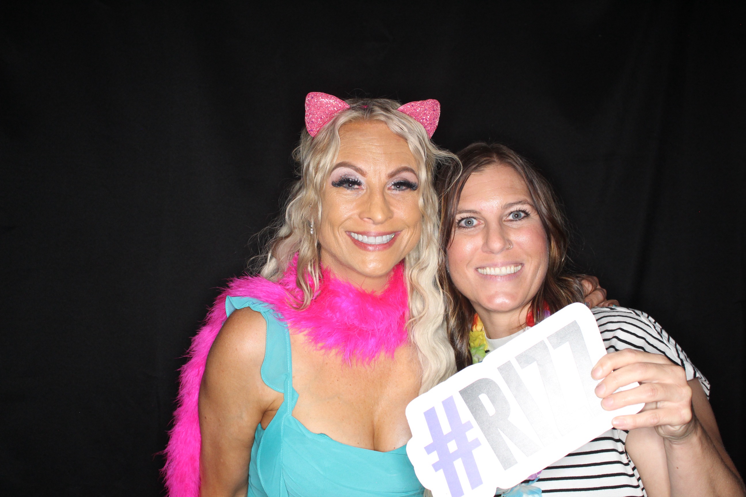 Ashley and Malcolm | View more photos from the event at gallery.photoboothbillings.com/u/PhotoBoothBillings/Ashley-and-Malcolm