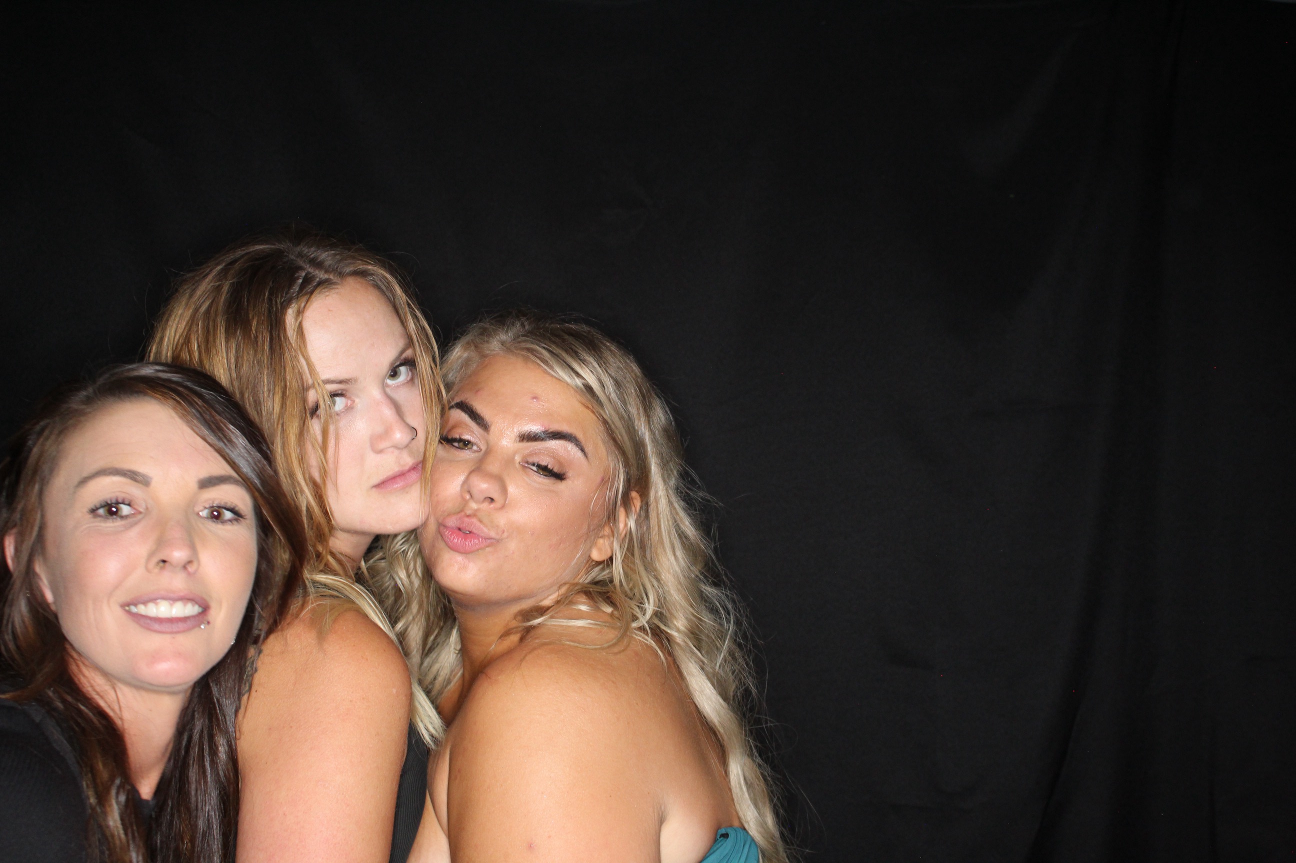 Ashley and Malcolm | View more photos from the event at gallery.photoboothbillings.com/u/PhotoBoothBillings/Ashley-and-Malcolm