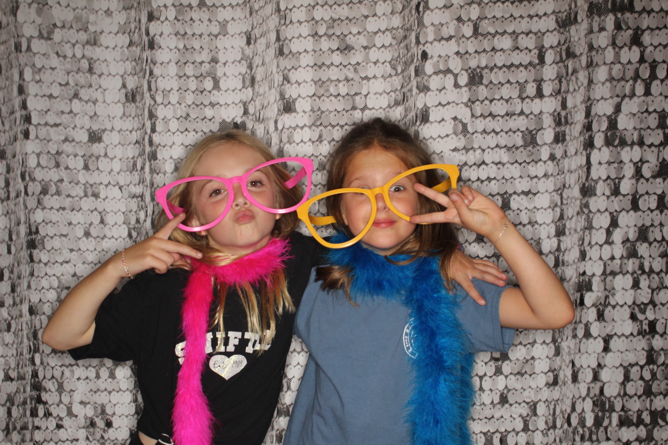 Courtney's Birthday | View more photos from the event at gallery.photoboothbillings.com/u/PhotoBoothBillings/Courtneys-Birthday