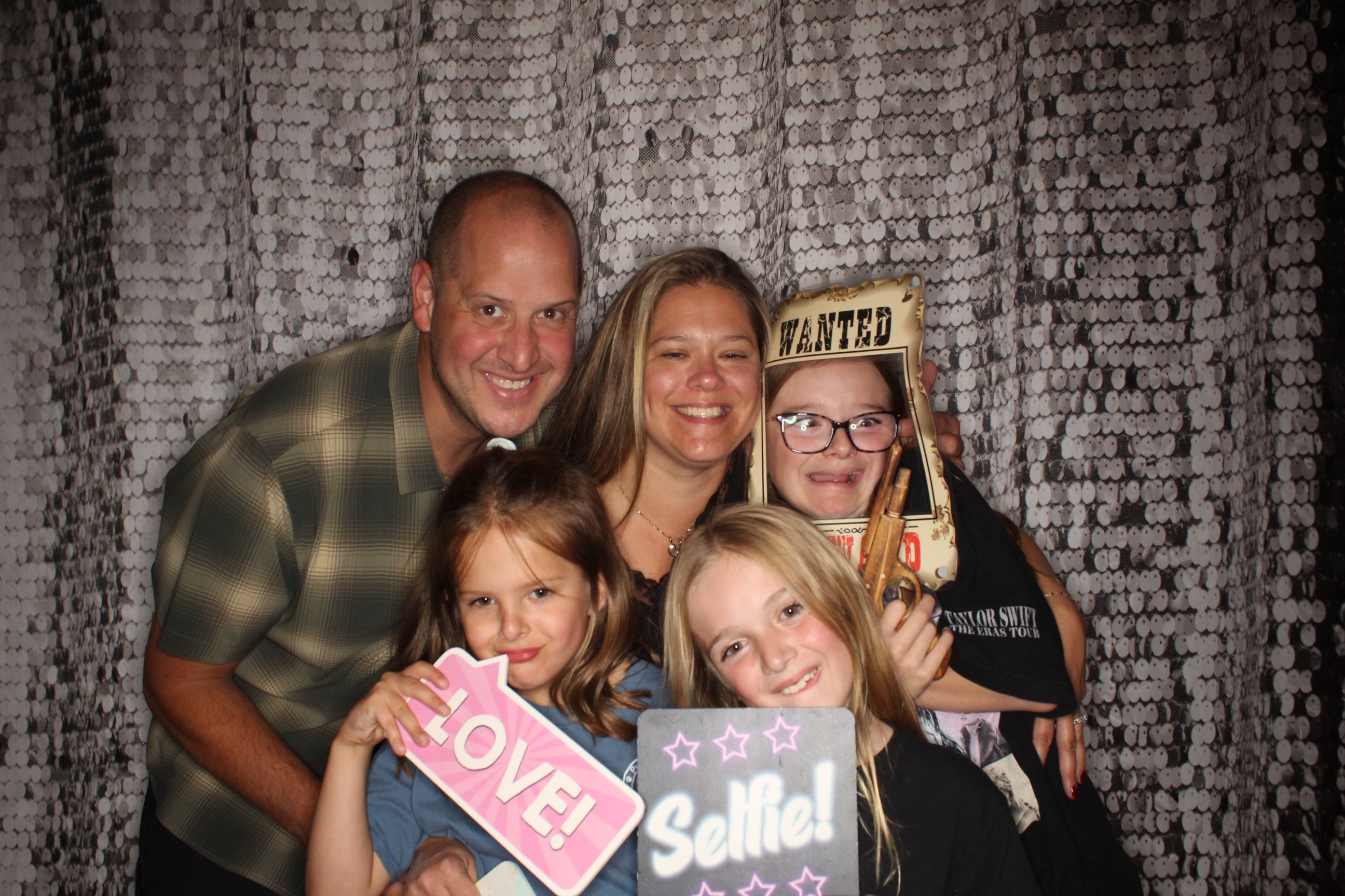 Courtney's Birthday | View more photos from the event at gallery.photoboothbillings.com/u/PhotoBoothBillings/Courtneys-Birthday