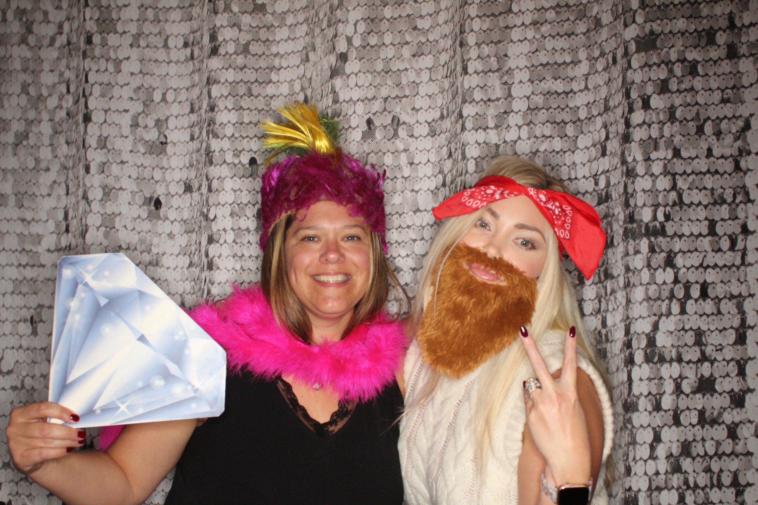 Courtney's Birthday | View more photos from the event at gallery.photoboothbillings.com/u/PhotoBoothBillings/Courtneys-Birthday