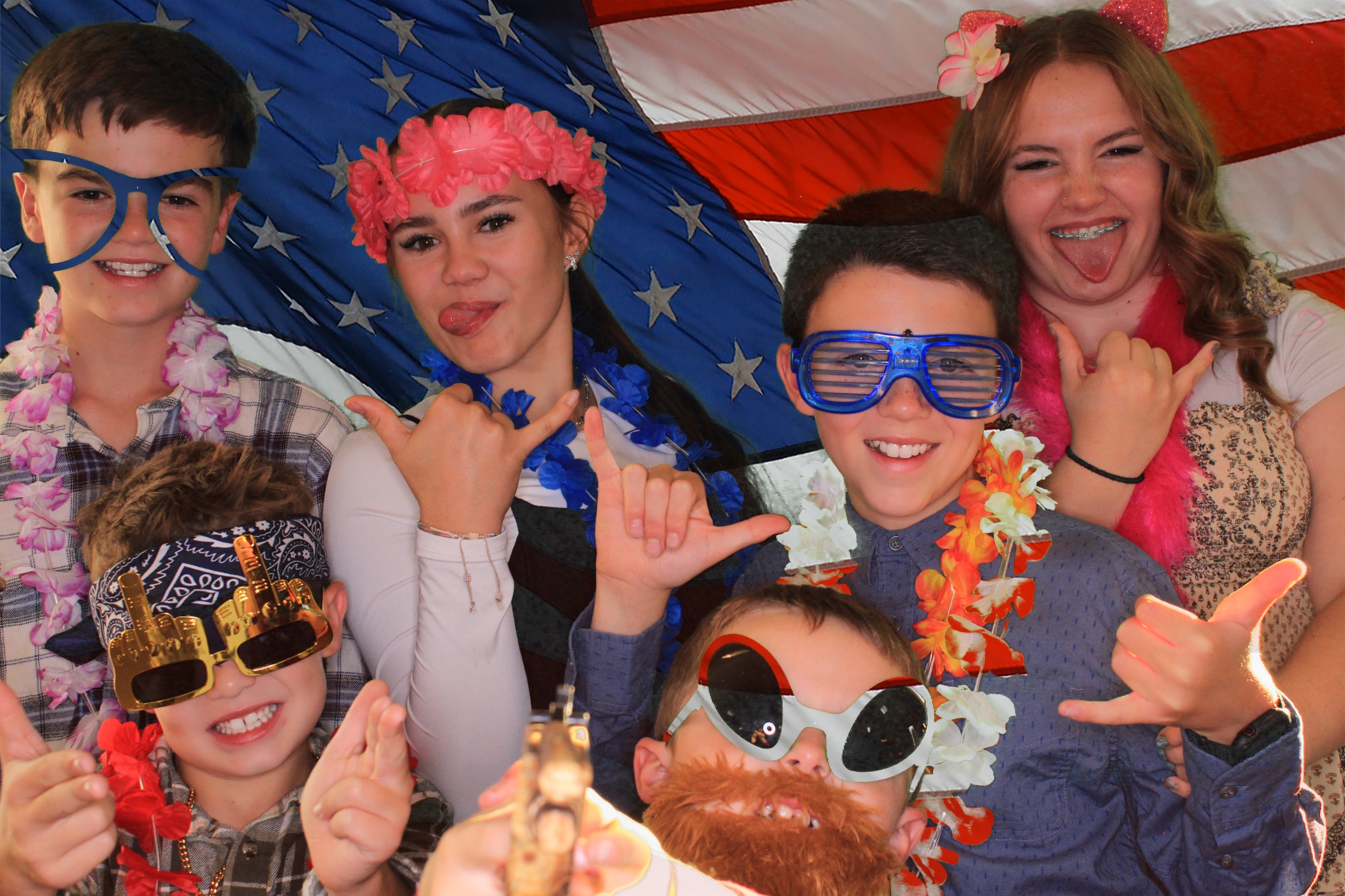 Day Lynn and Justin's Wedding | View more photos from the event at gallery.photoboothbillings.com/u/PhotoBoothBillings/Day-Lynn-and-Justins-Wedding