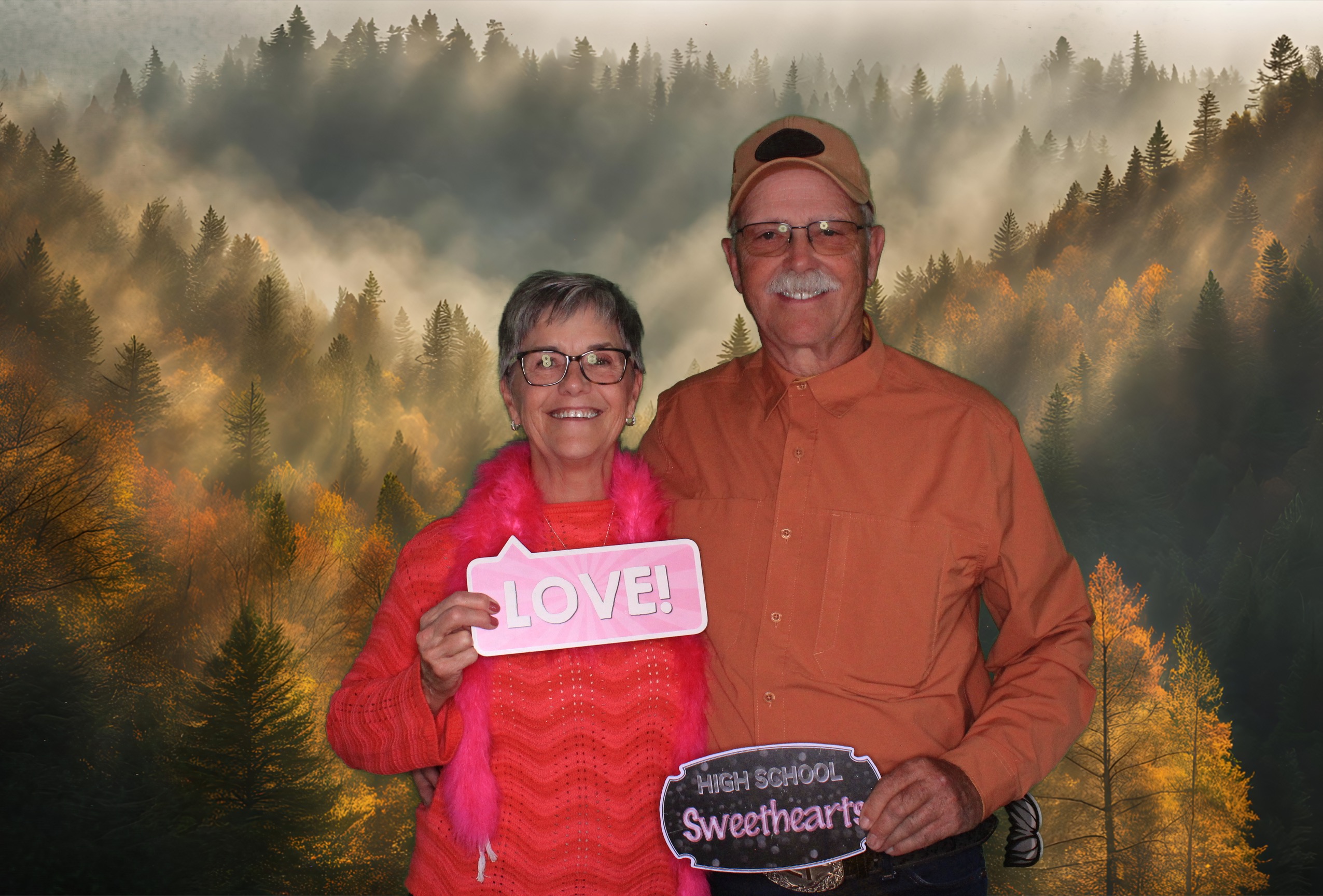 Day Lynn and Justin's Wedding | View more photos from the event at gallery.photoboothbillings.com/u/PhotoBoothBillings/Day-Lynn-and-Justins-Wedding