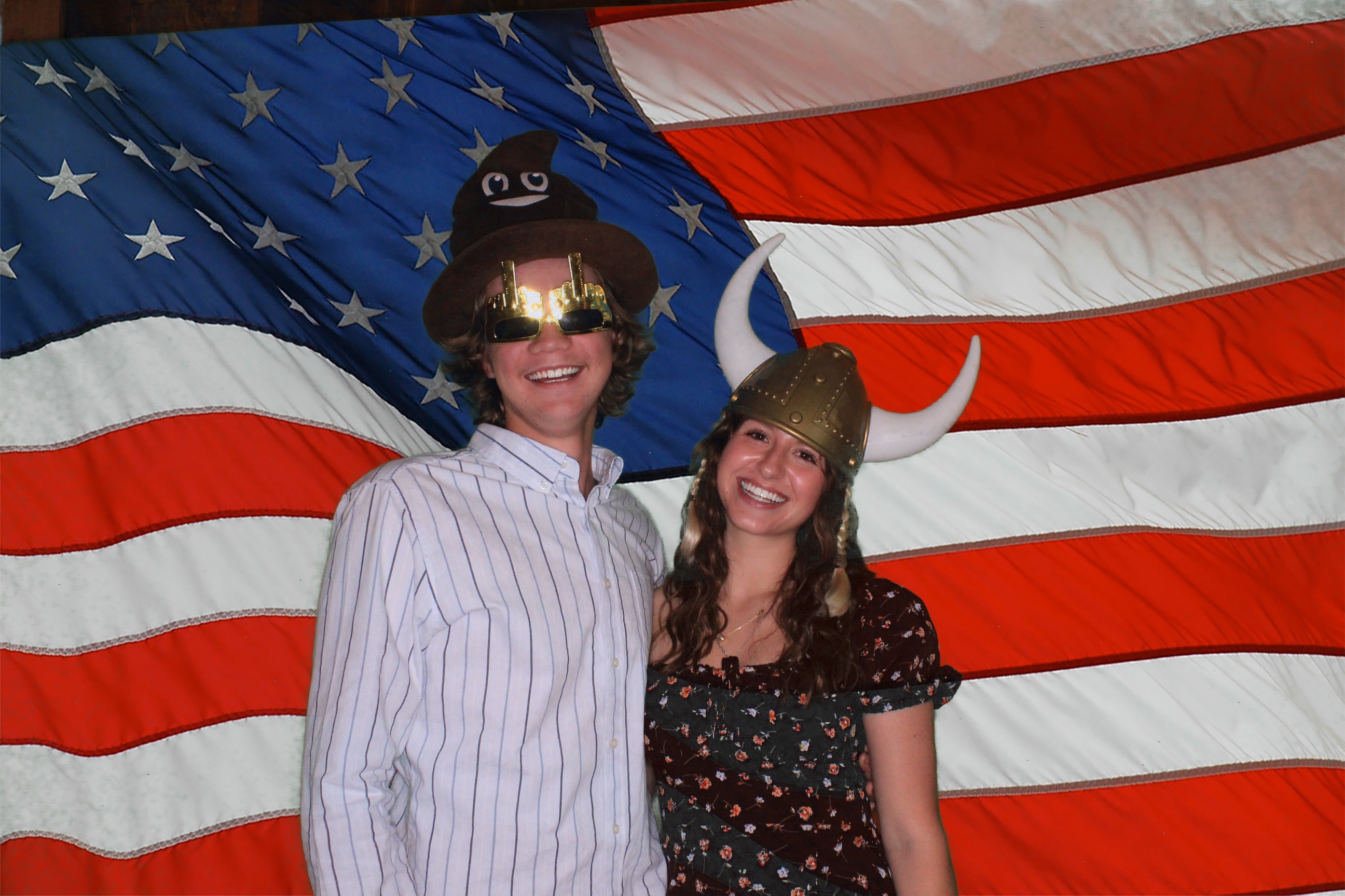 Day Lynn and Justin's Wedding | View more photos from the event at gallery.photoboothbillings.com/u/PhotoBoothBillings/Day-Lynn-and-Justins-Wedding