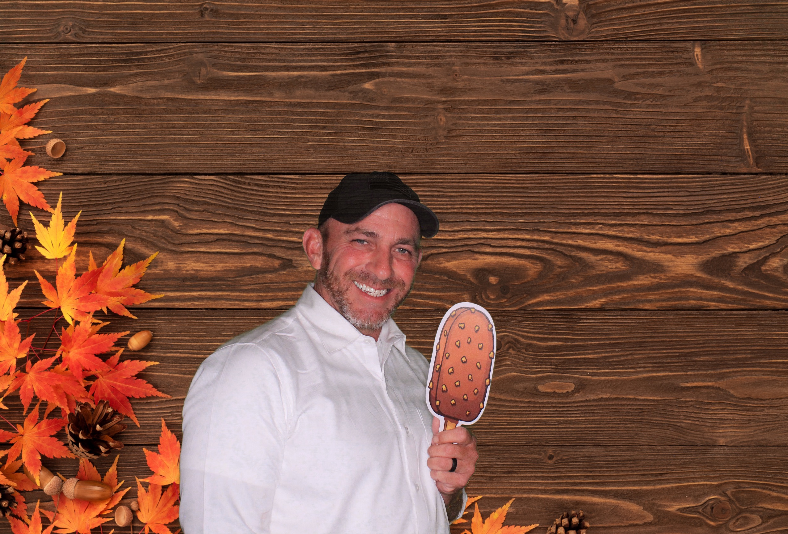 Day Lynn and Justin's Wedding | View more photos from the event at gallery.photoboothbillings.com/u/PhotoBoothBillings/Day-Lynn-and-Justins-Wedding