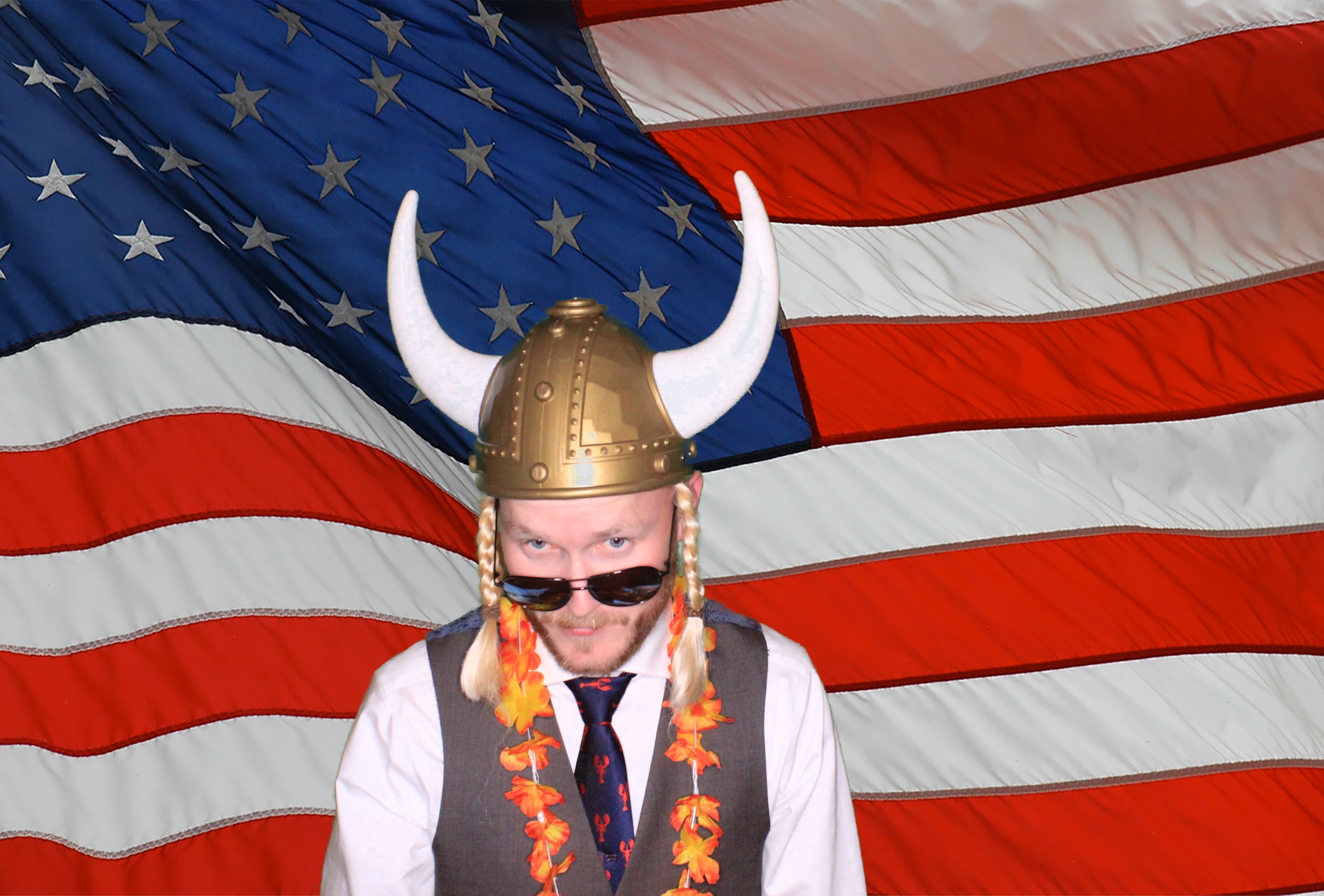 Day Lynn and Justin's Wedding | View more photos from the event at gallery.photoboothbillings.com/u/PhotoBoothBillings/Day-Lynn-and-Justins-Wedding