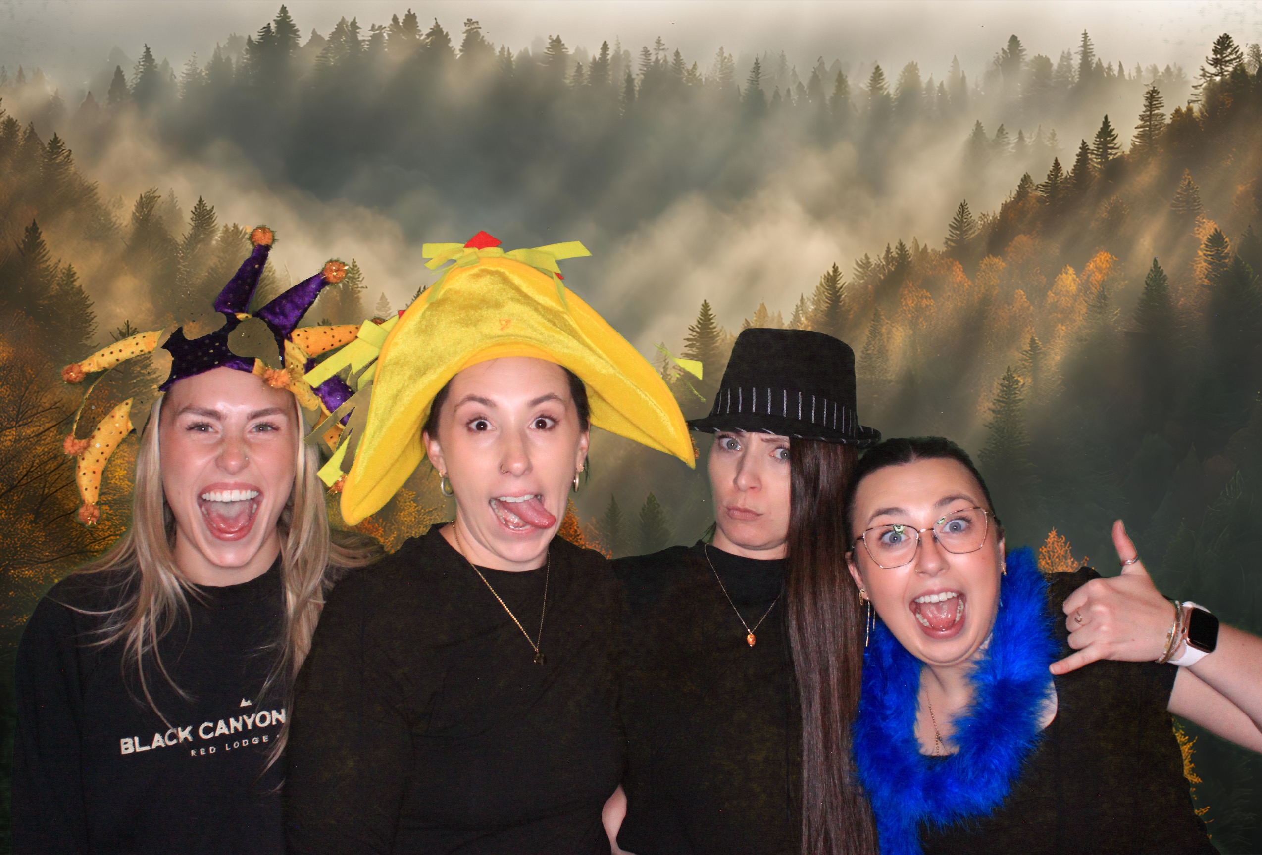 Day Lynn and Justin's Wedding | View more photos from the event at gallery.photoboothbillings.com/u/PhotoBoothBillings/Day-Lynn-and-Justins-Wedding