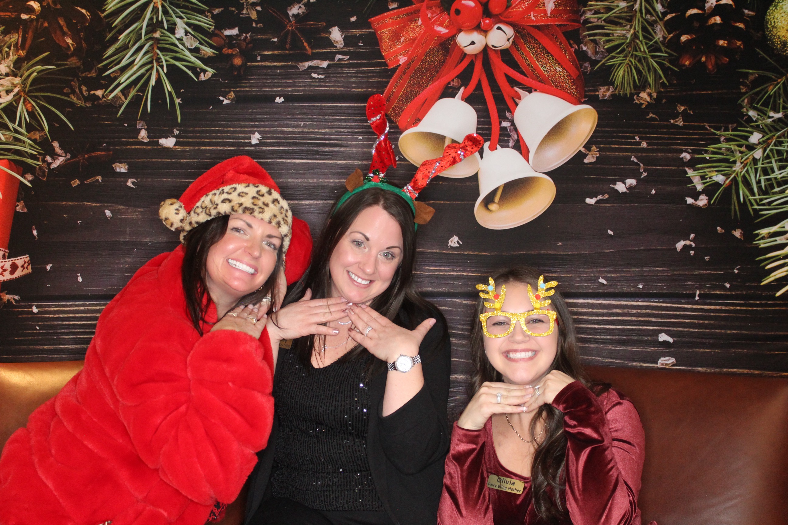 Goldsmith Gallery Holiday Party | View more photos from the event at gallery.photoboothbillings.com/u/PhotoBoothBillings/Goldsmith-Gallery-Holiday-Party