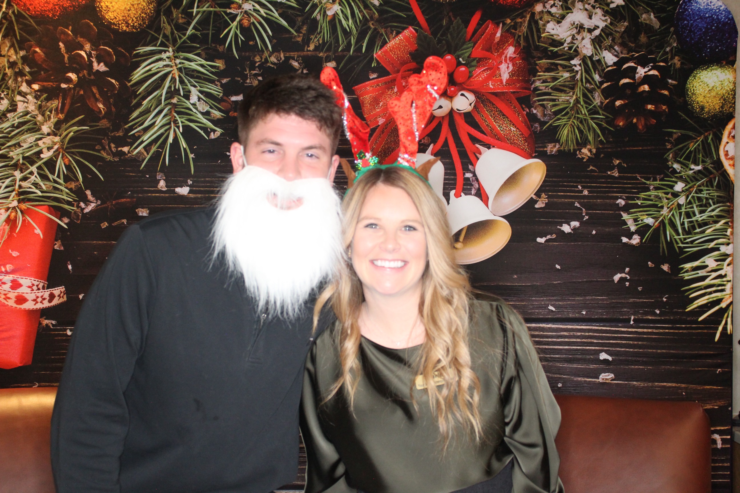 Goldsmith Gallery Holiday Party | View more photos from the event at gallery.photoboothbillings.com/u/PhotoBoothBillings/Goldsmith-Gallery-Holiday-Party