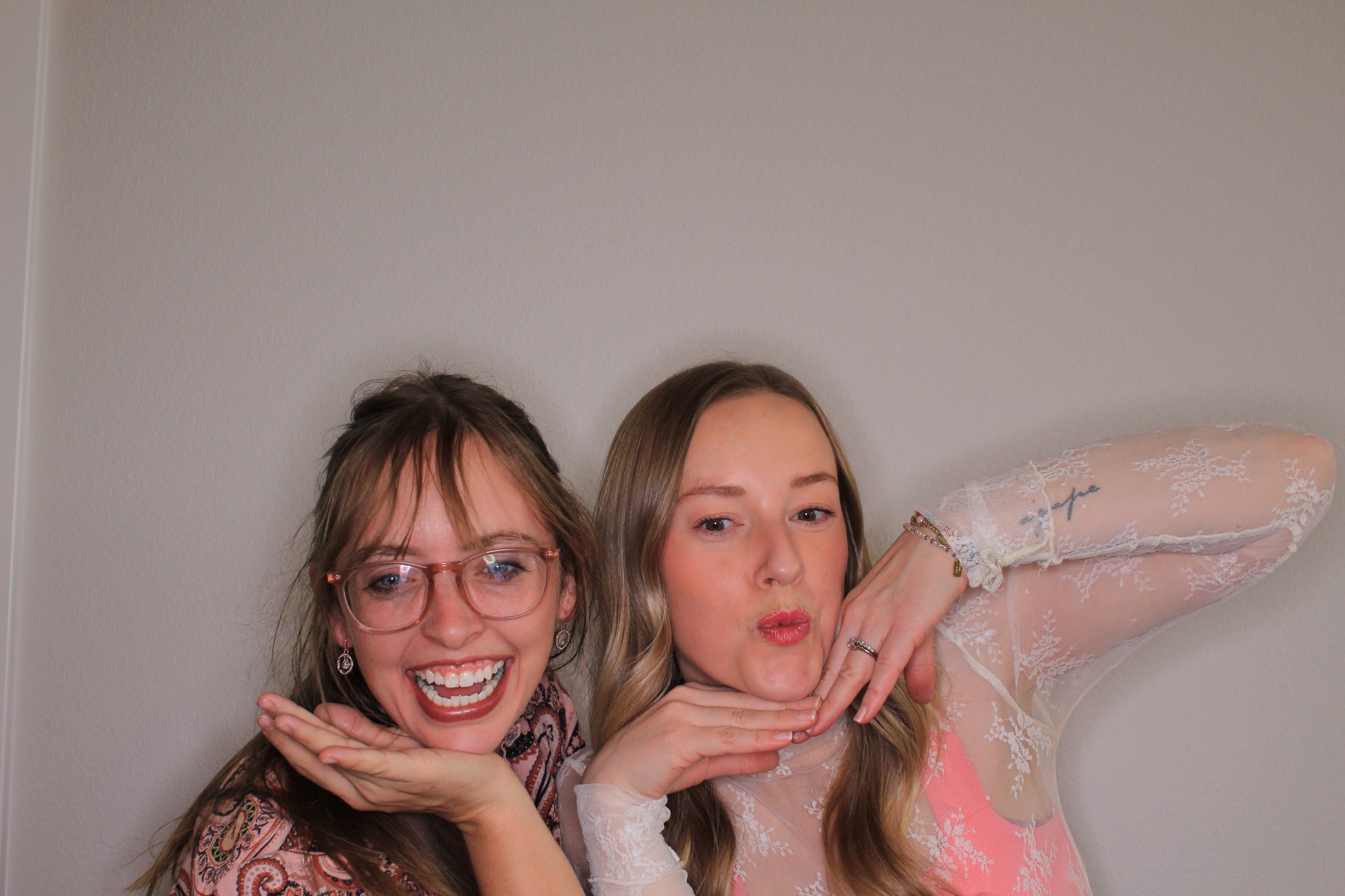 House of Colour | View more photos from the event at gallery.photoboothbillings.com/u/PhotoBoothBillings/House-of-Colour