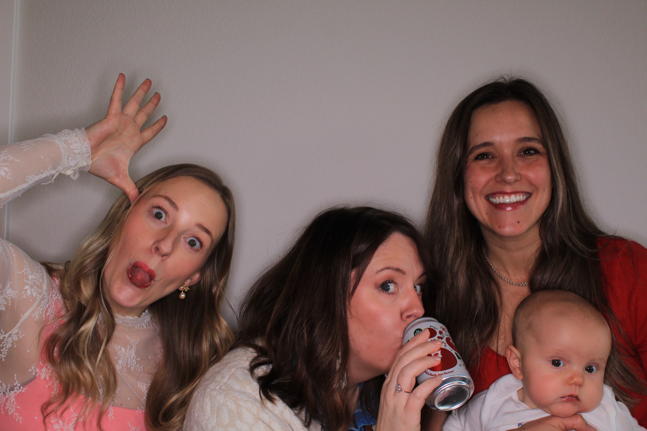 House of Colour | View more photos from the event at gallery.photoboothbillings.com/u/PhotoBoothBillings/House-of-Colour