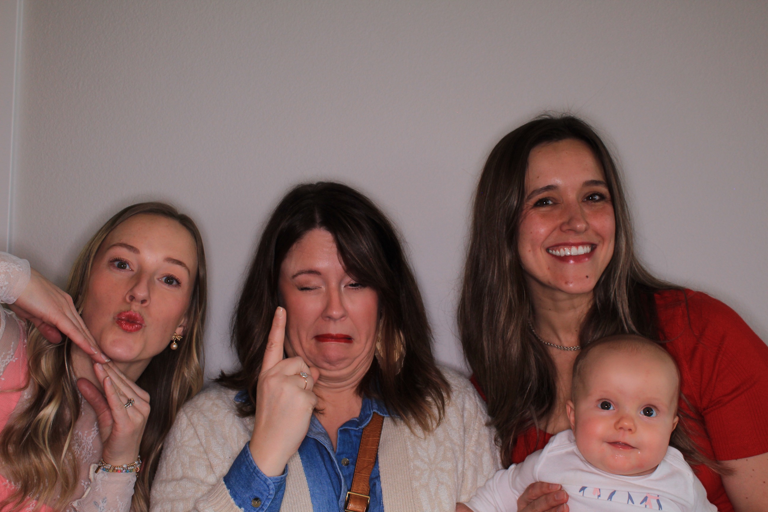 House of Colour | View more photos from the event at gallery.photoboothbillings.com/u/PhotoBoothBillings/House-of-Colour