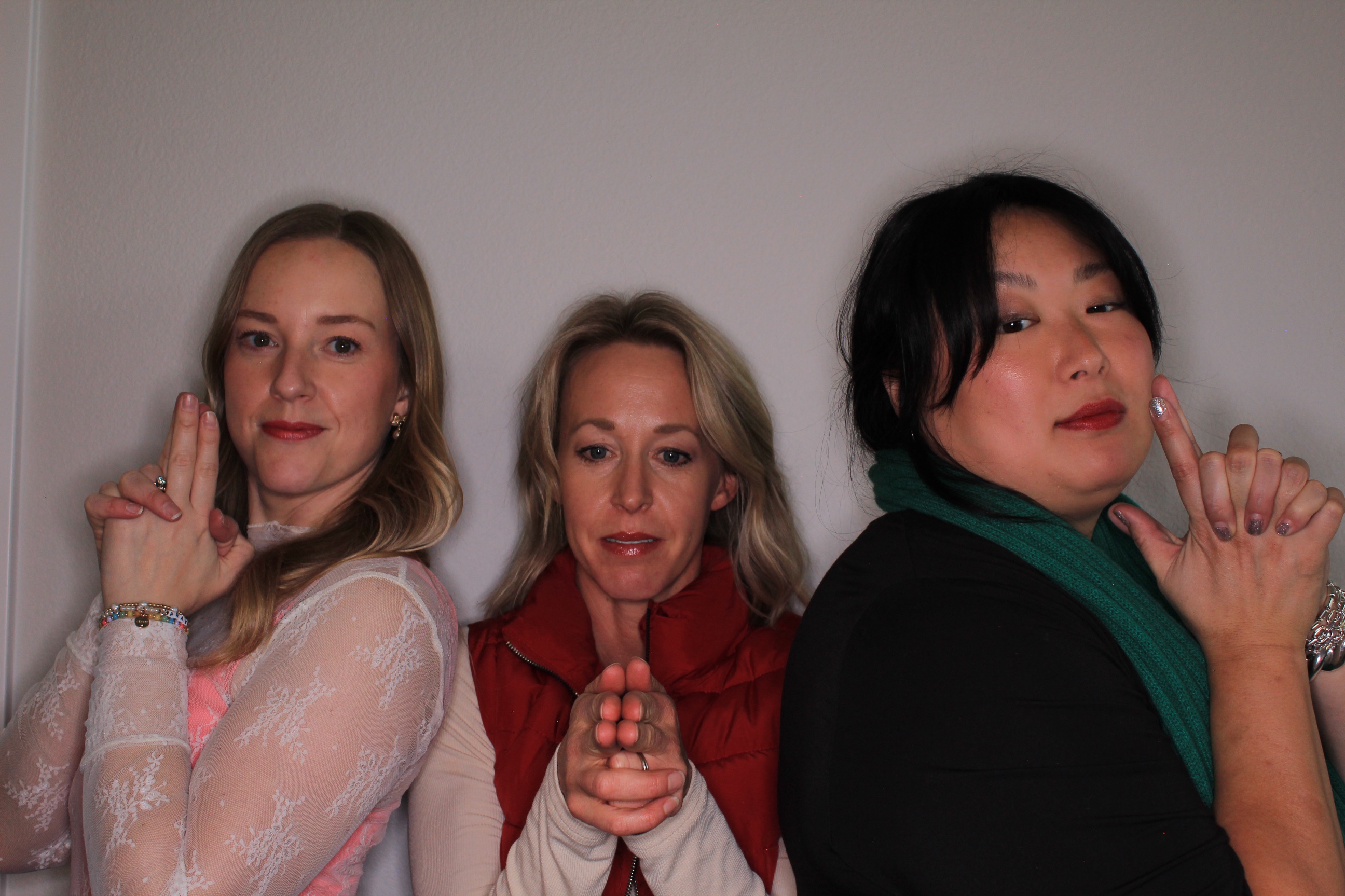 House of Colour | View more photos from the event at gallery.photoboothbillings.com/u/PhotoBoothBillings/House-of-Colour