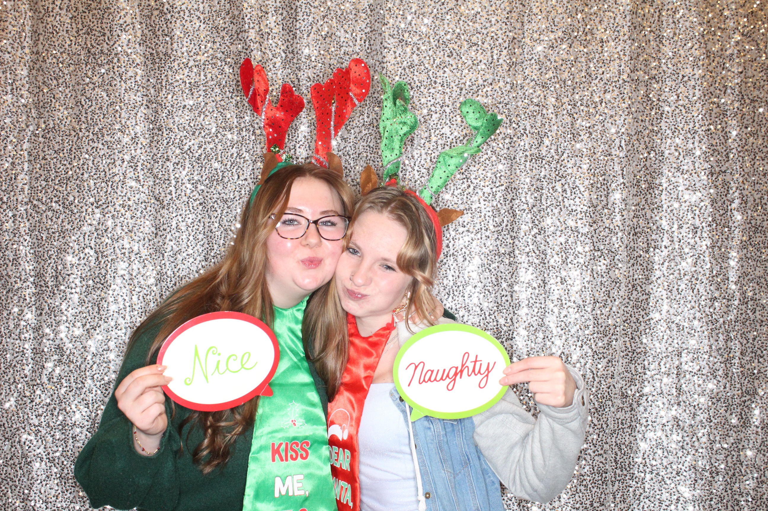 KNLC Christmas Party | View more photos from the event at gallery.photoboothbillings.com/u/PhotoBoothBillings/KNLC-Christmas-Party