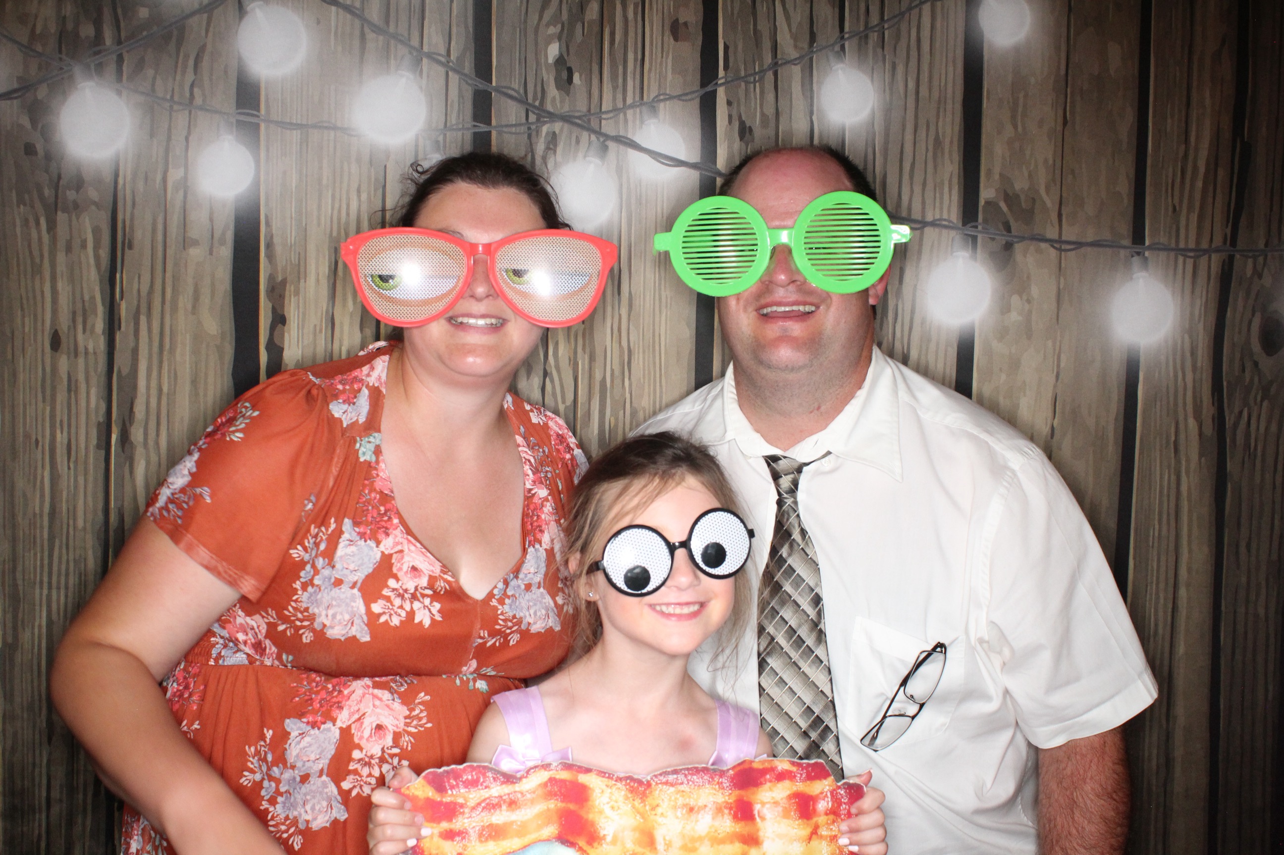 Krista and Matt | View more photos from the event at gallery.photoboothbillings.com/u/PhotoBoothBillings/Krista-and-Matt