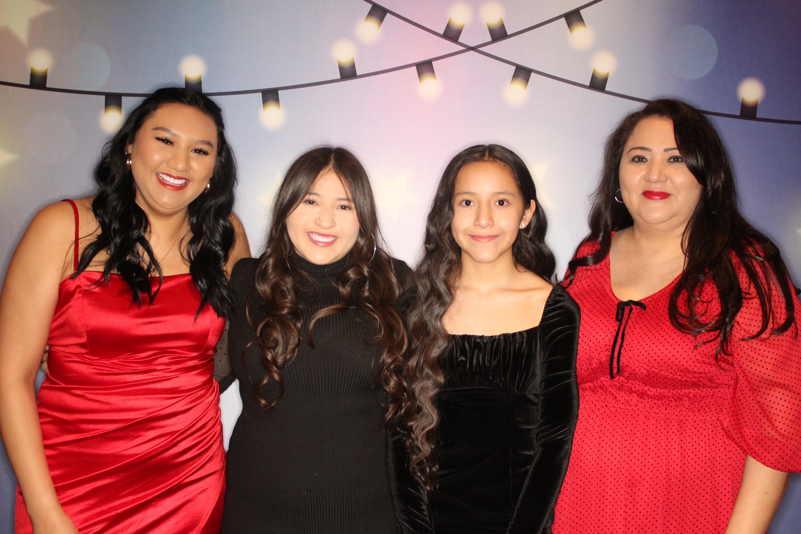 Masterlube Holiday Party | View more photos from the event at gallery.photoboothbillings.com/u/PhotoBoothBillings/Masterlube-Holiday-Party