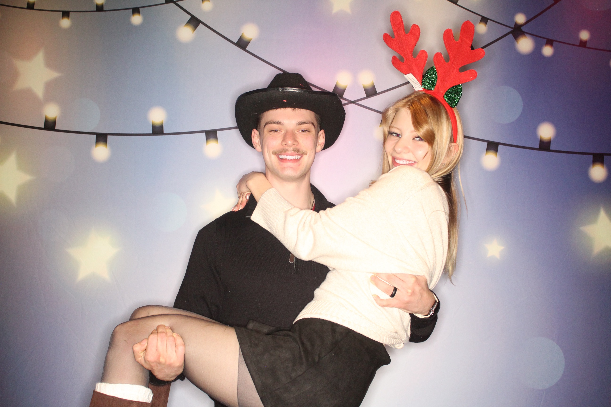 Masterlube Holiday Party | View more photos from the event at gallery.photoboothbillings.com/u/PhotoBoothBillings/Masterlube-Holiday-Party