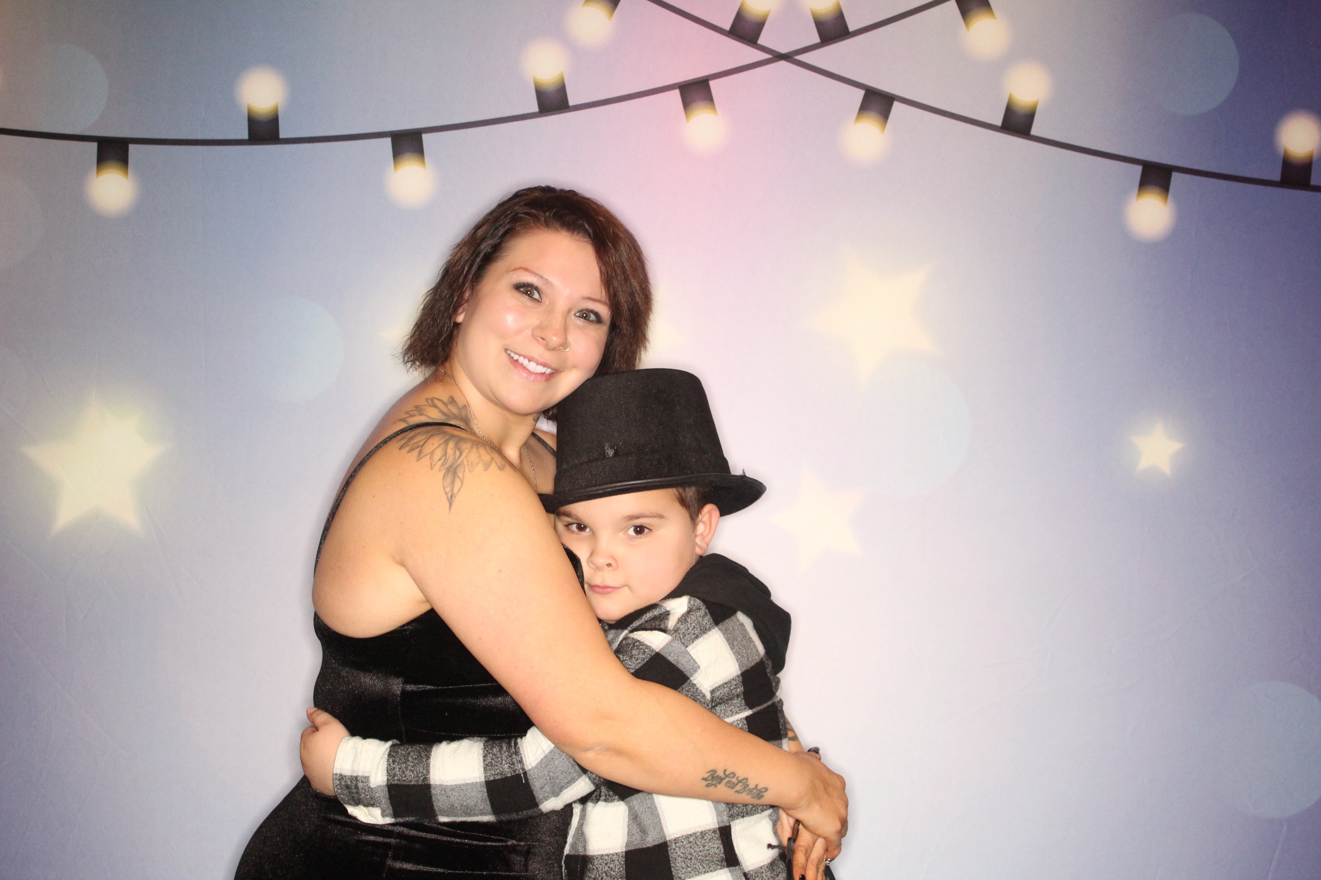 Masterlube Holiday Party | View more photos from the event at gallery.photoboothbillings.com/u/PhotoBoothBillings/Masterlube-Holiday-Party