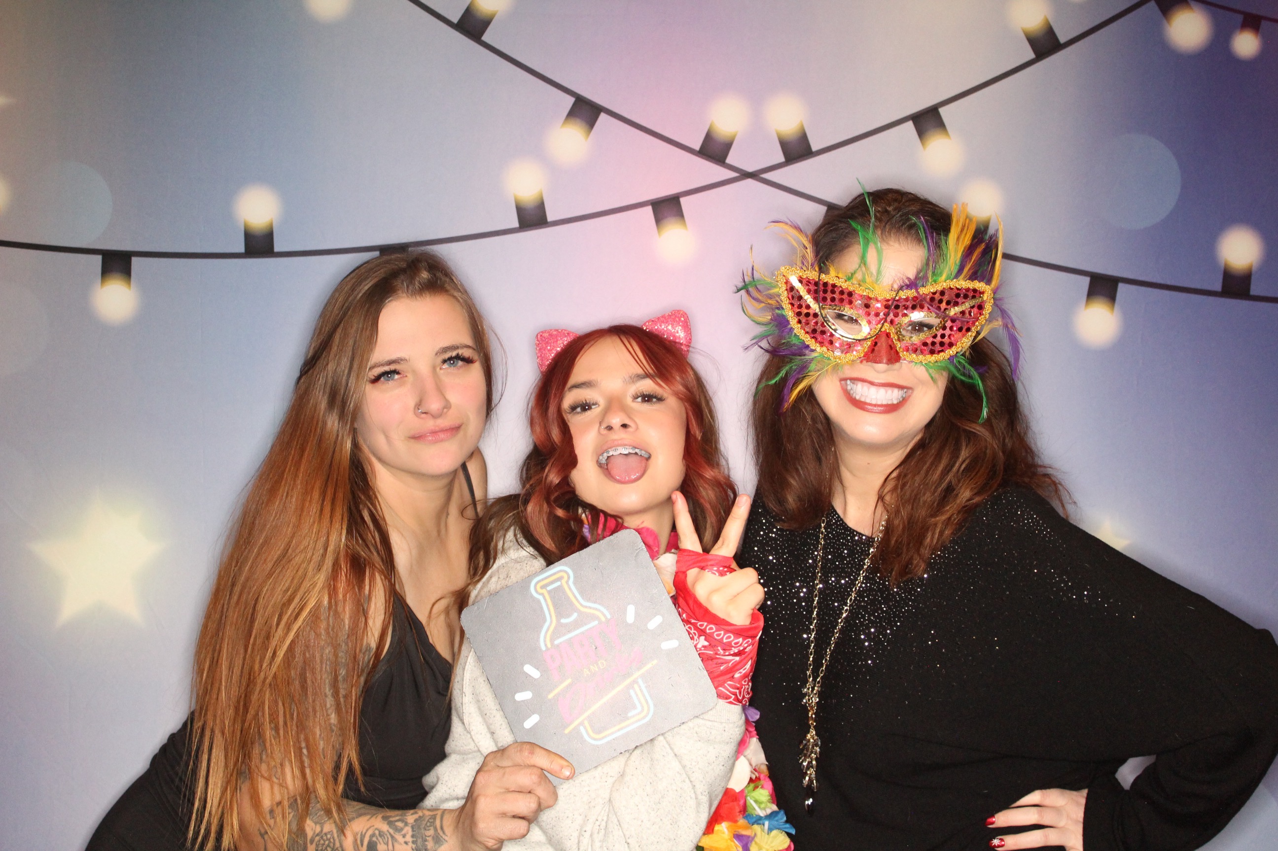 Masterlube Holiday Party | View more photos from the event at gallery.photoboothbillings.com/u/PhotoBoothBillings/Masterlube-Holiday-Party