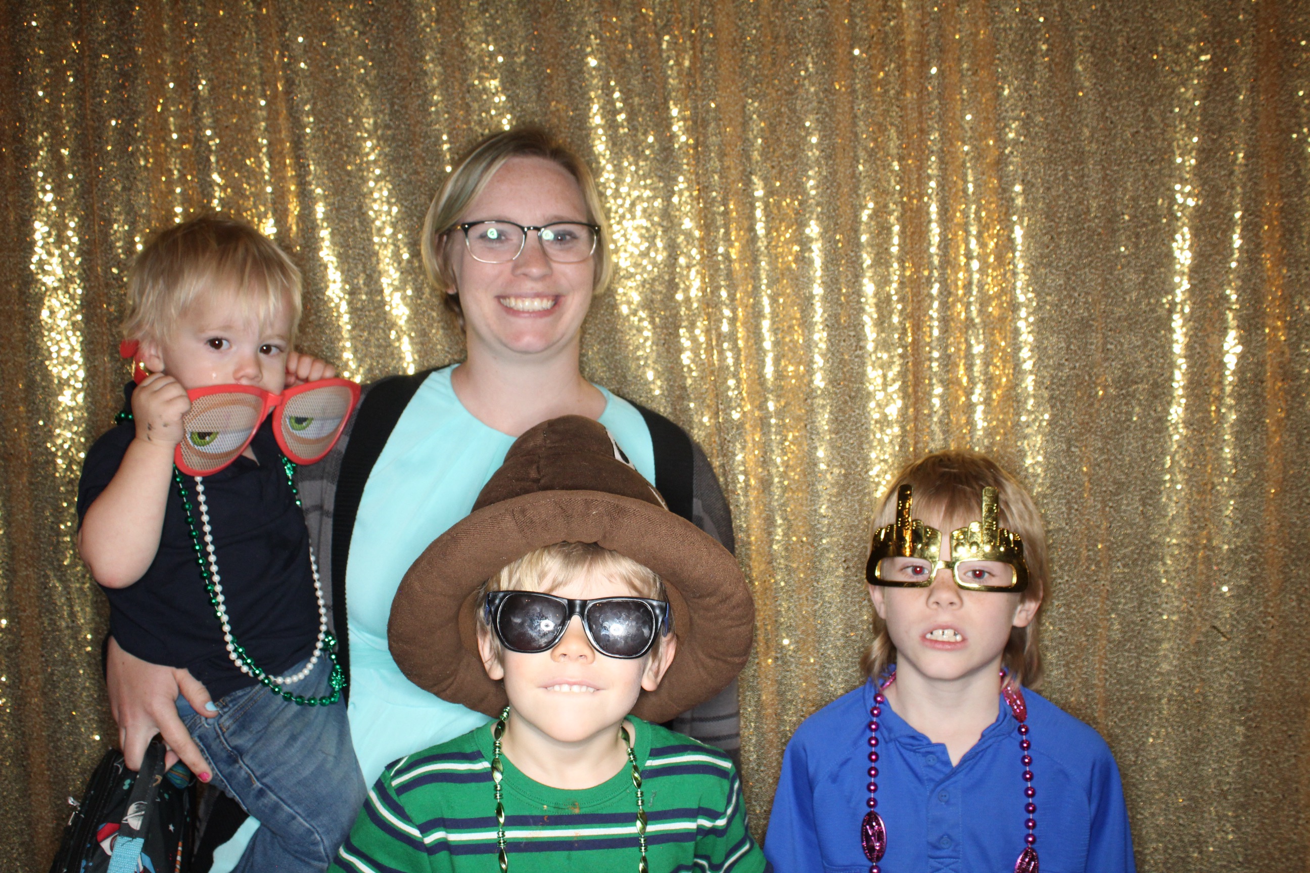 McKenzie and Michael's Wedding | View more photos from the event at gallery.photoboothbillings.com/u/PhotoBoothBillings/McKenzie-and-Michaels-Wedding